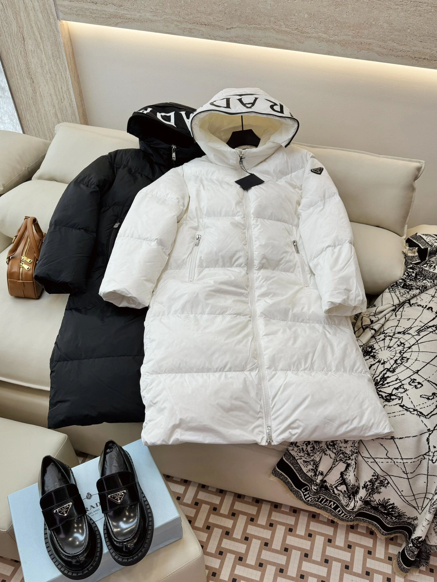 Unisex Prada Down Jackets 172662