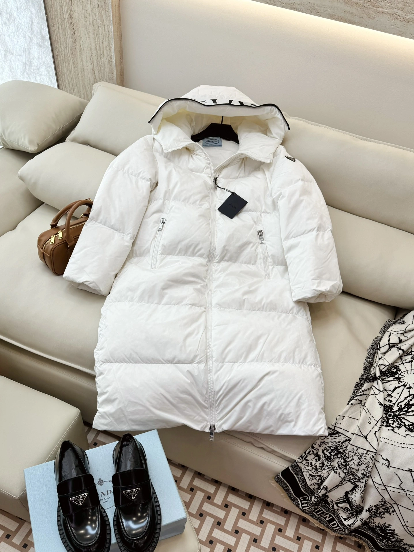 Unisex Prada Down Jackets 172662