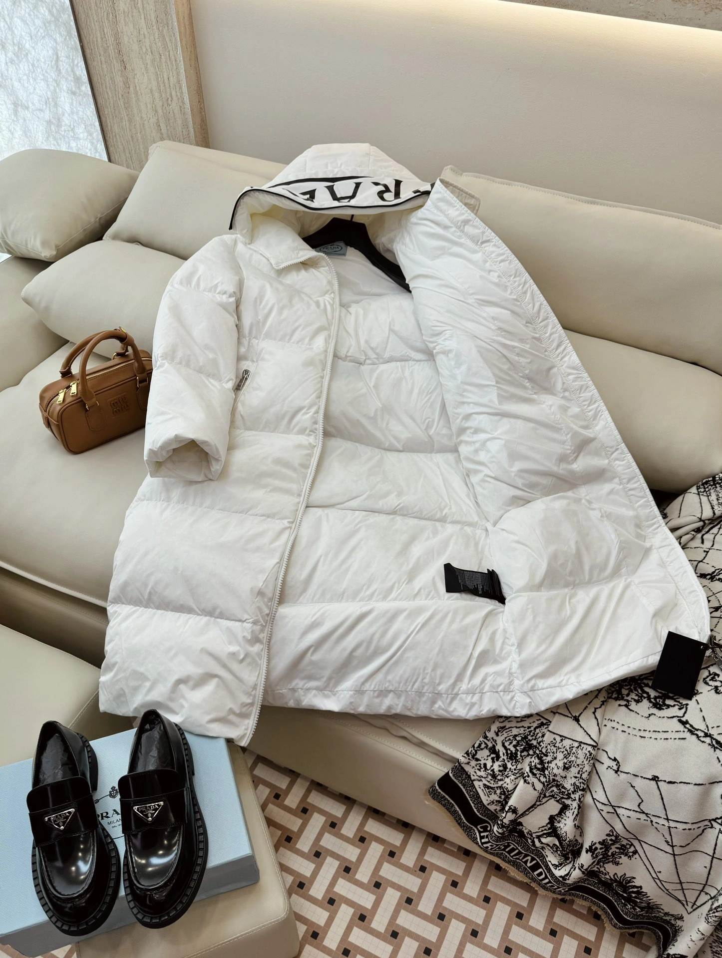 Unisex Prada Down Jackets 172662