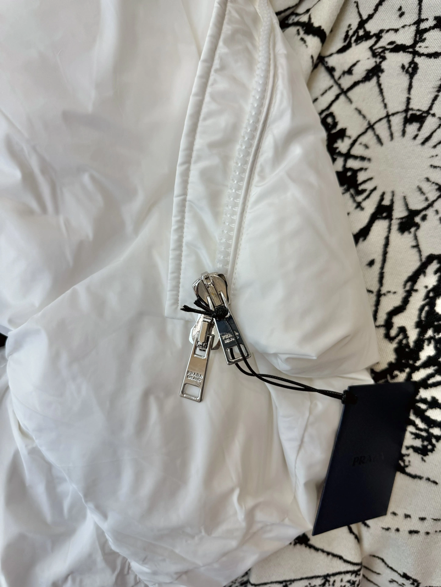 Unisex Prada Down Jackets 172662