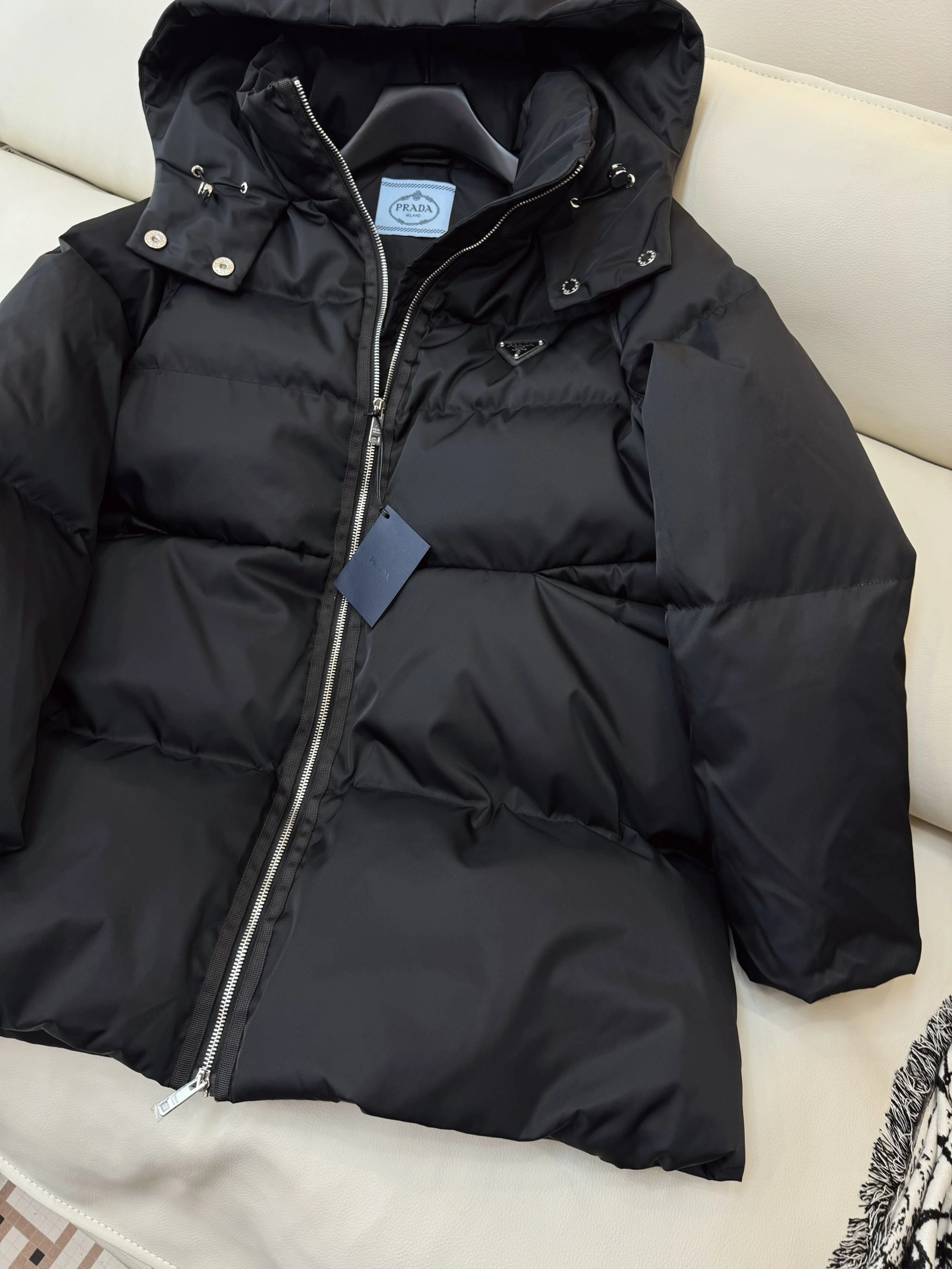 RelaxedFit Prada Down Jackets 172660