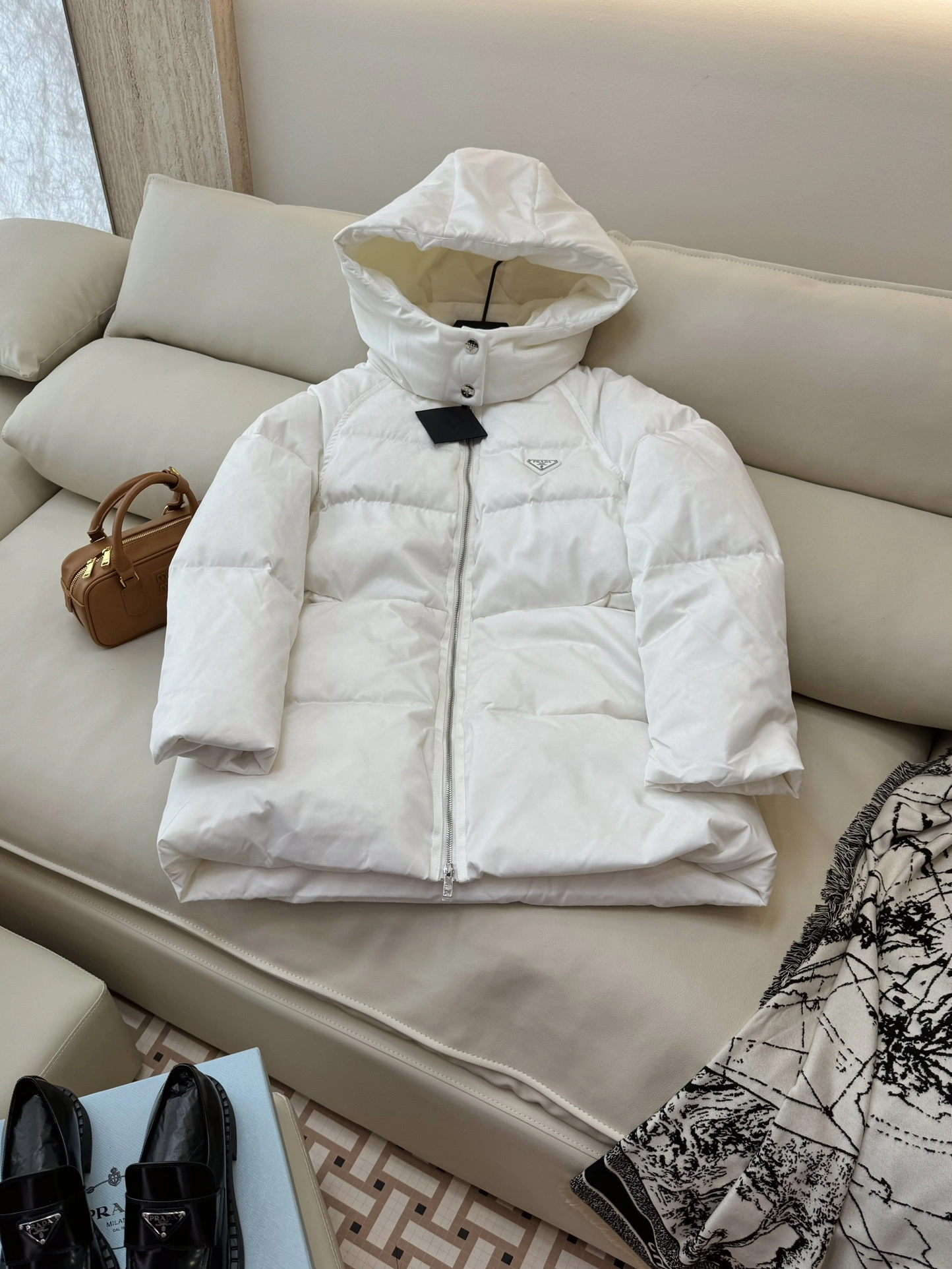 Prada Down Jackets Minimalist 172661