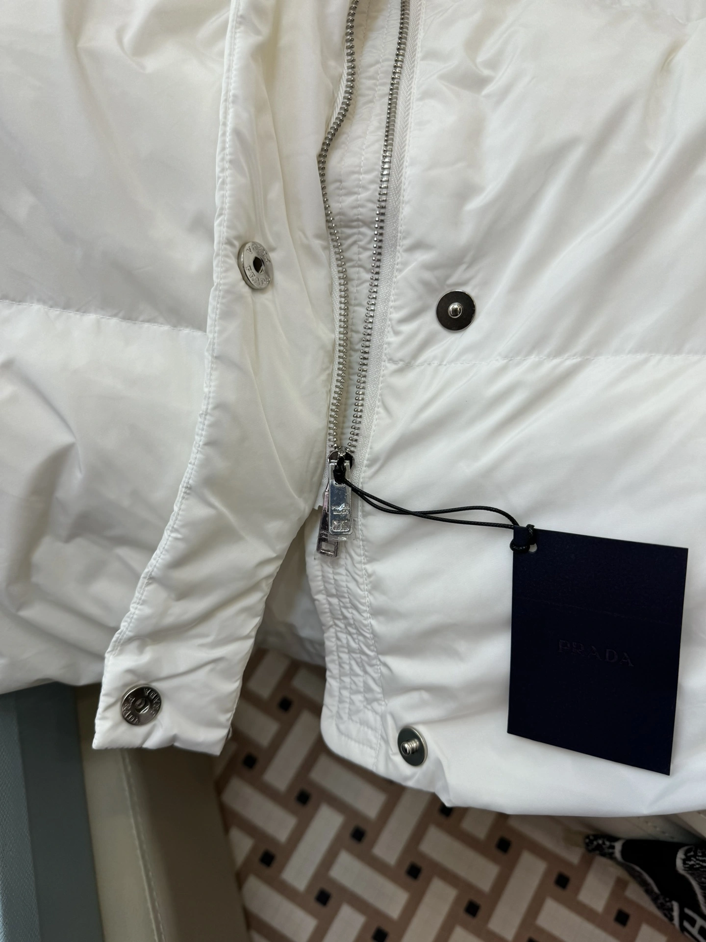 Prada Down Jackets Functional 172658