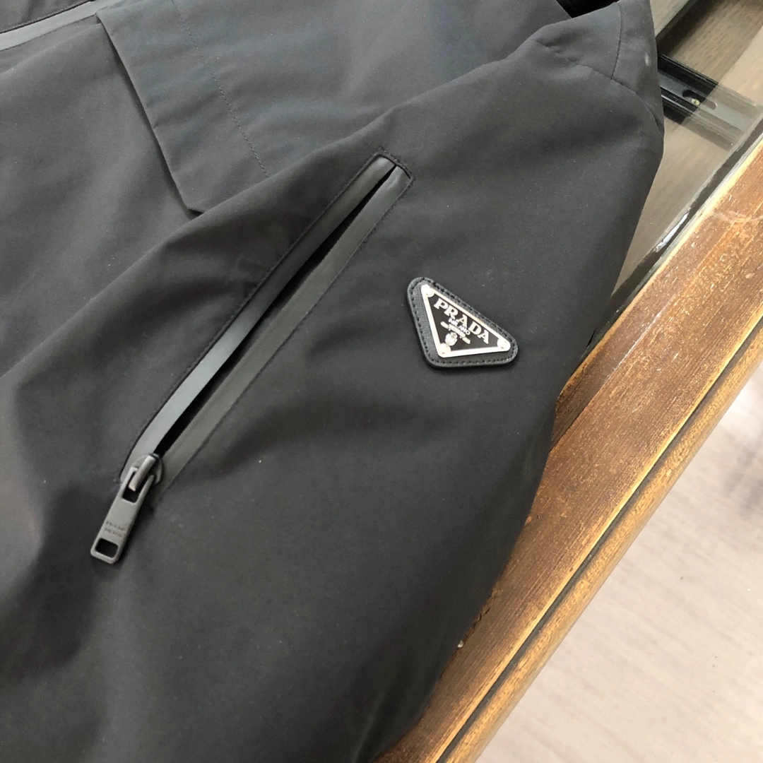 Functional Prada Down Jackets 172693