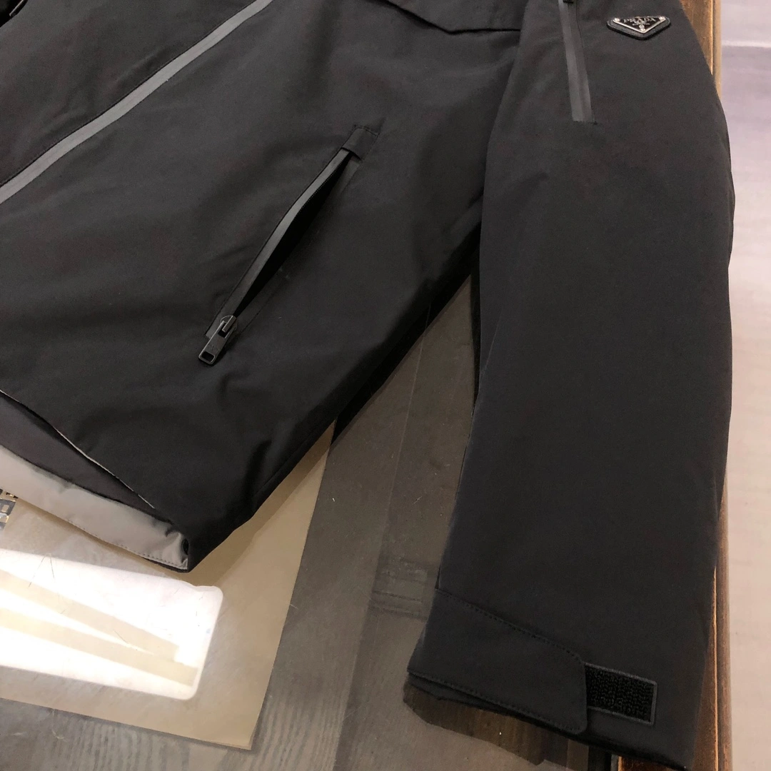 Functional Prada Down Jackets 172693