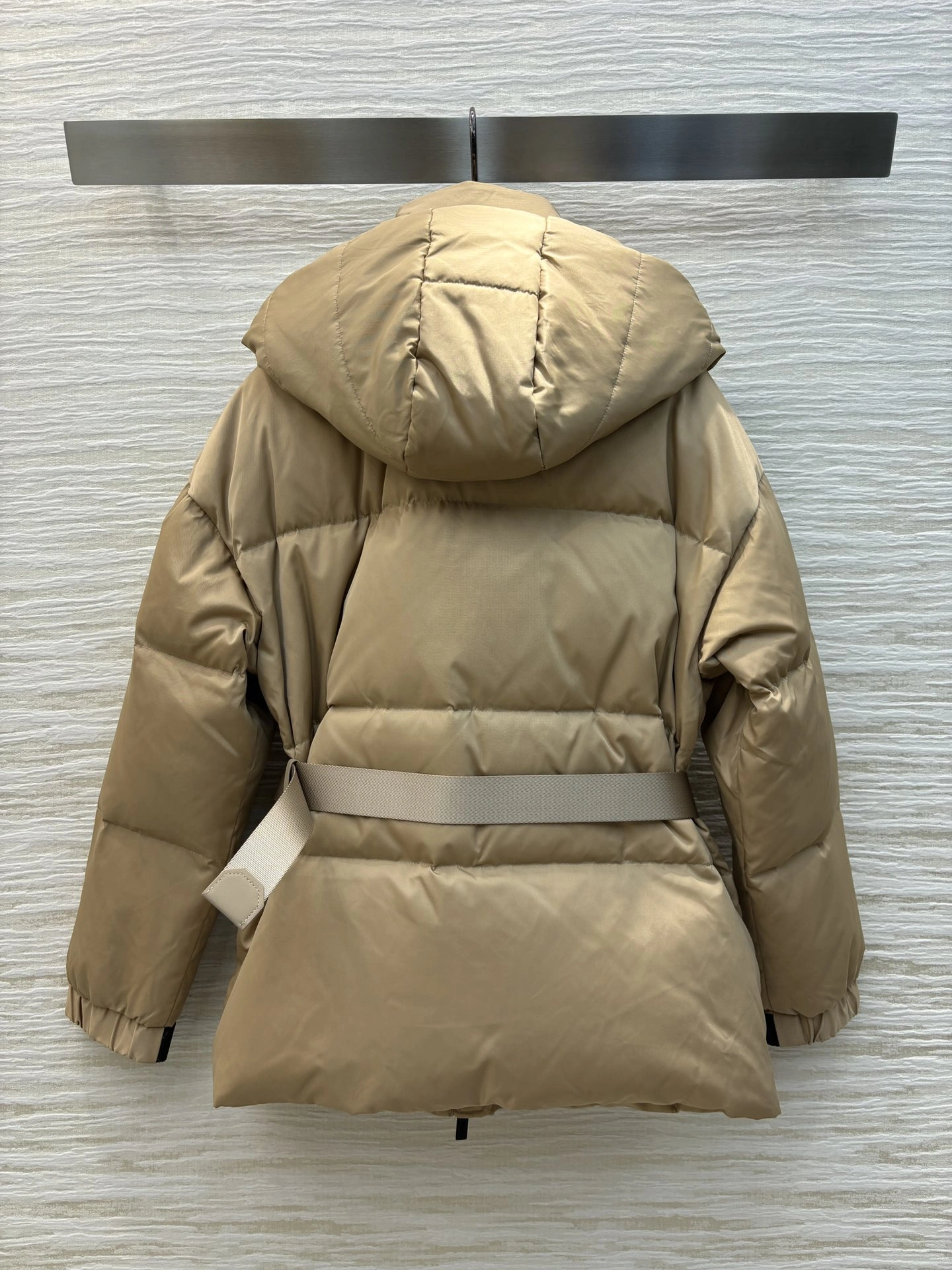 WellDesigned Prada Down Jackets 172688