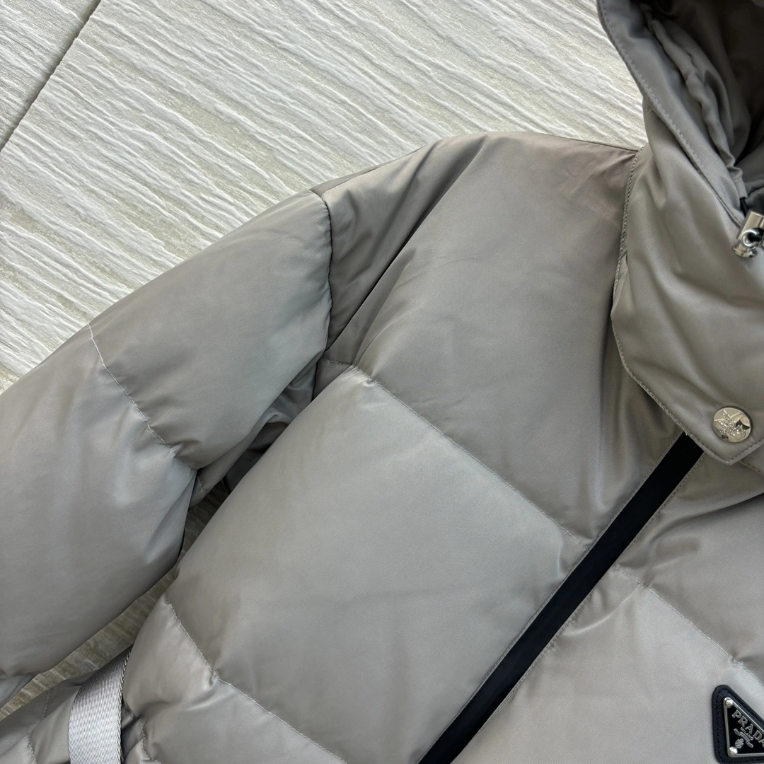 Prada Down Jackets RelaxedFit 172640
