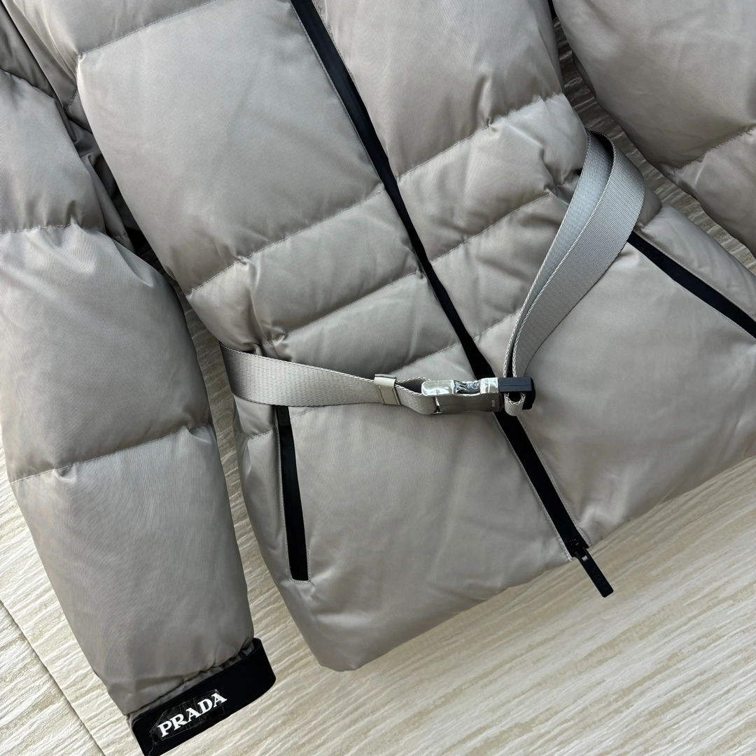 Prada Down Jackets RelaxedFit 172640