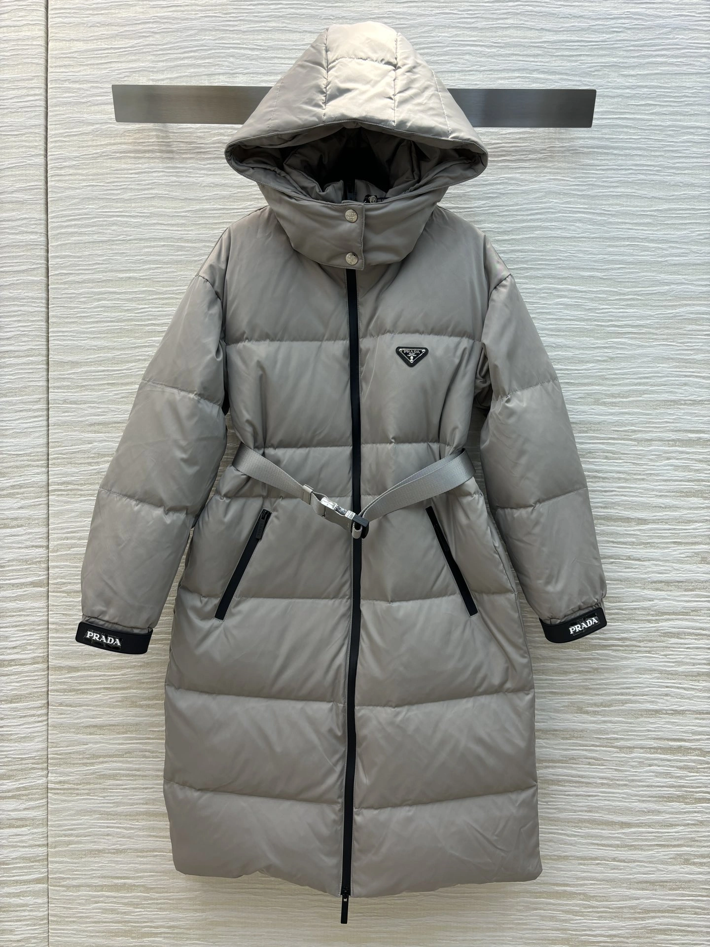 Comfortable Prada Down Jackets 172633