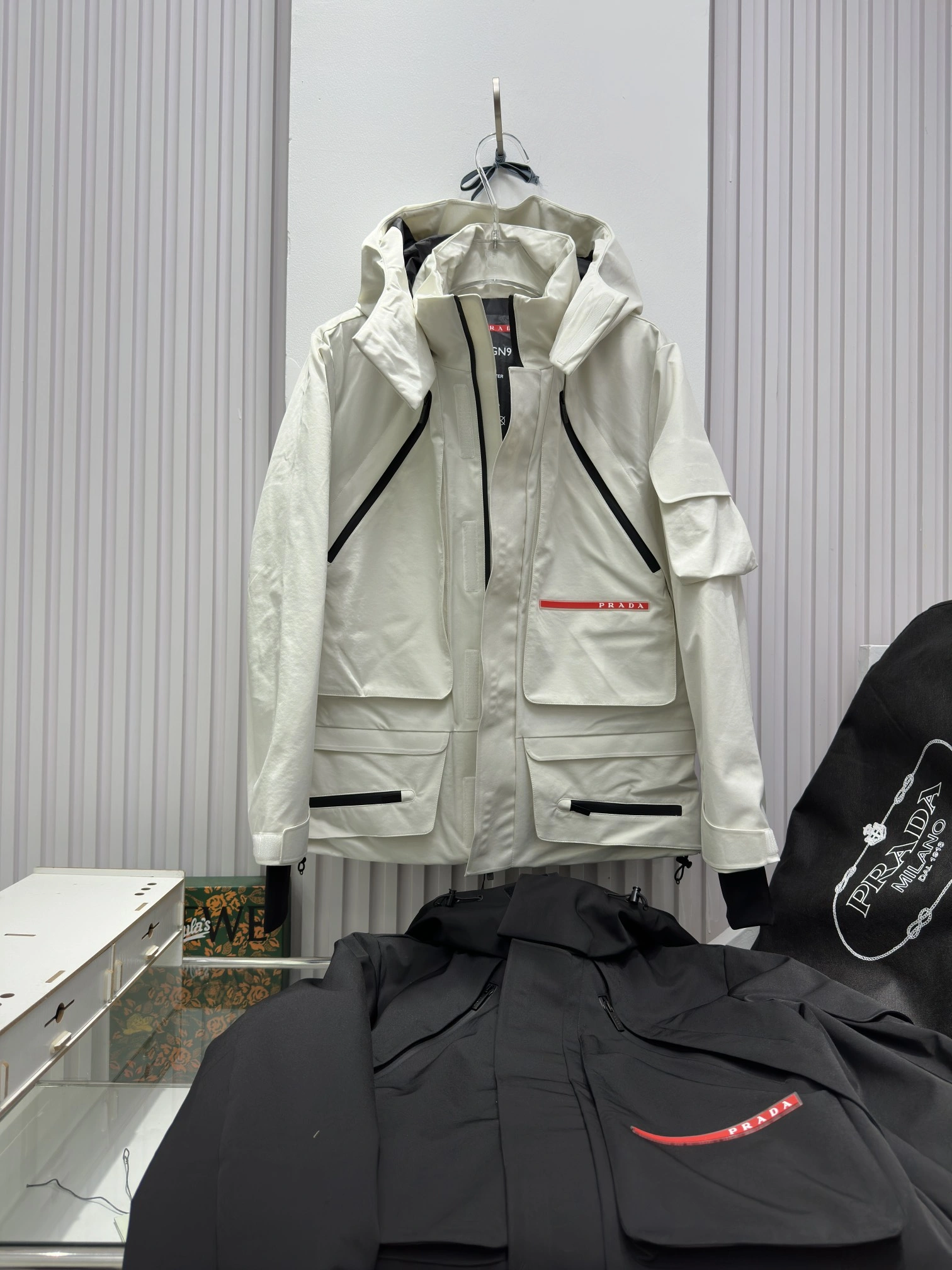 Prada Down Jackets GoodFit 172631
