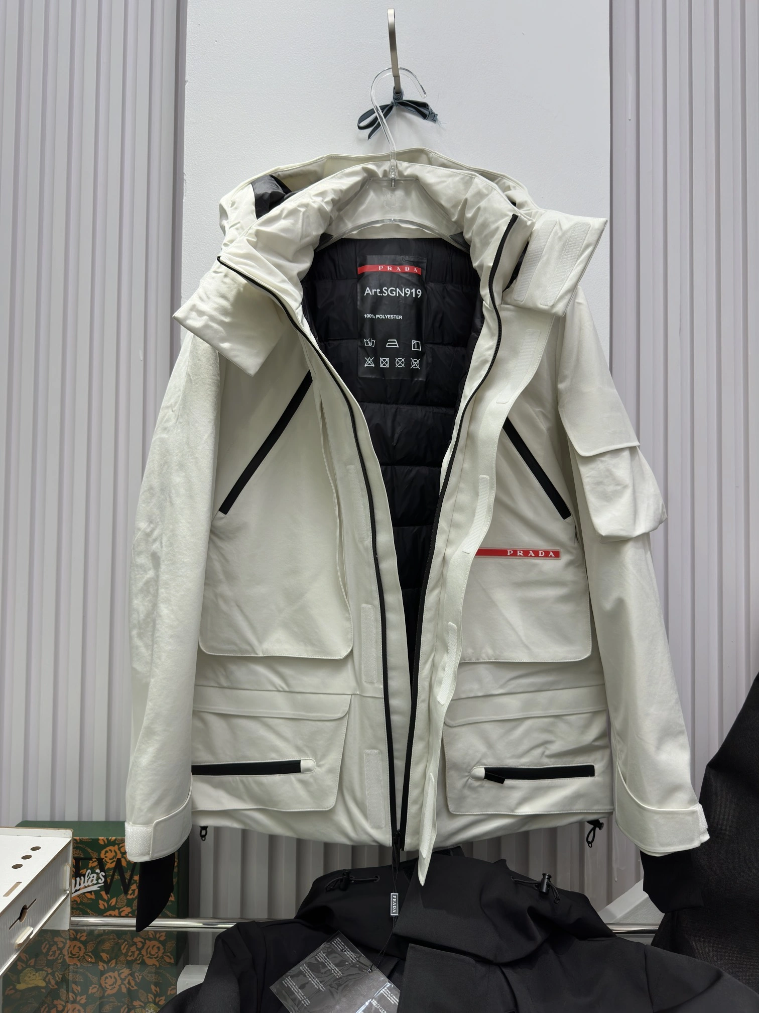 Prada Down Jackets GoodFit 172631