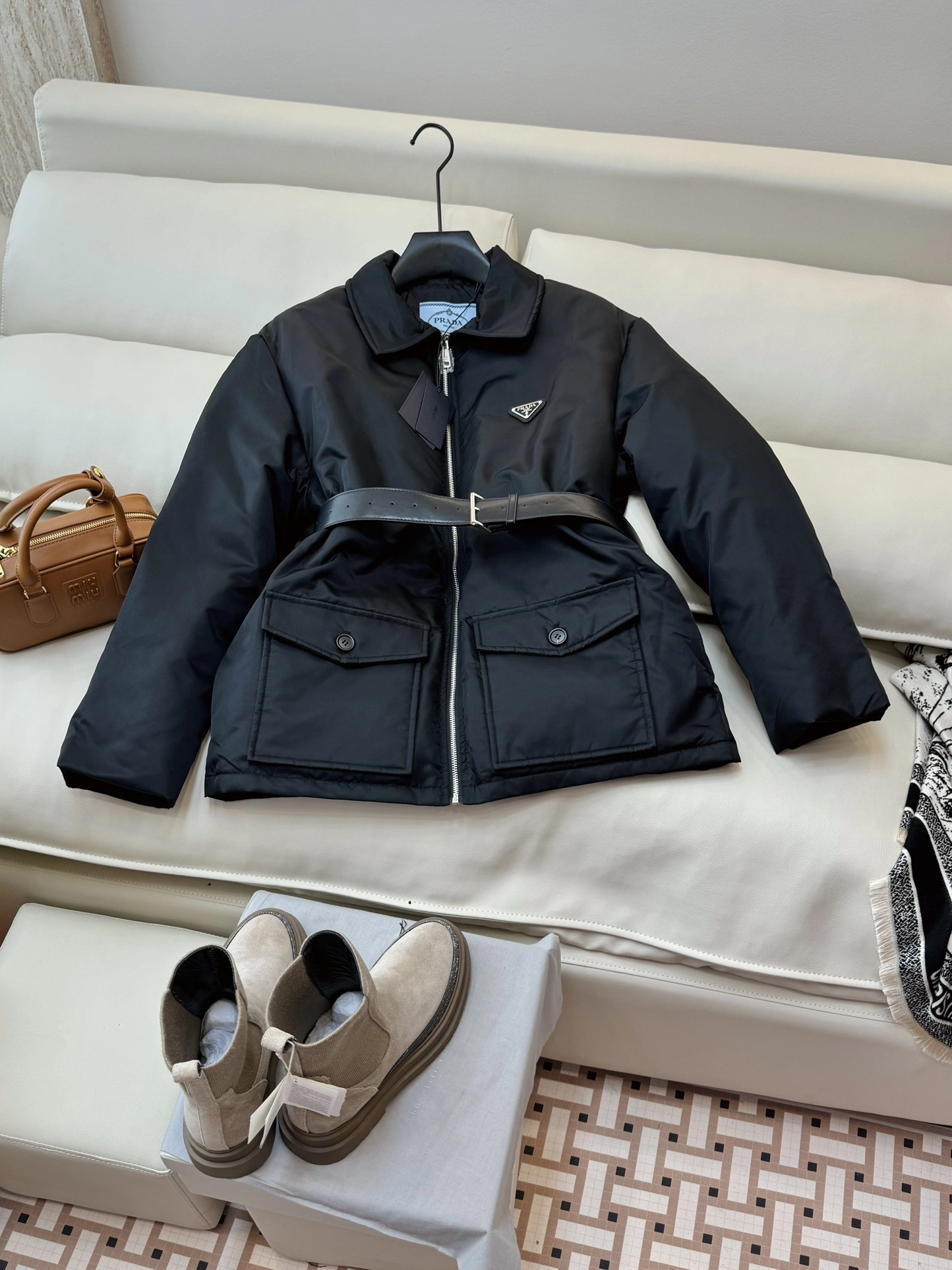 Flexible Prada Down Jackets 172623