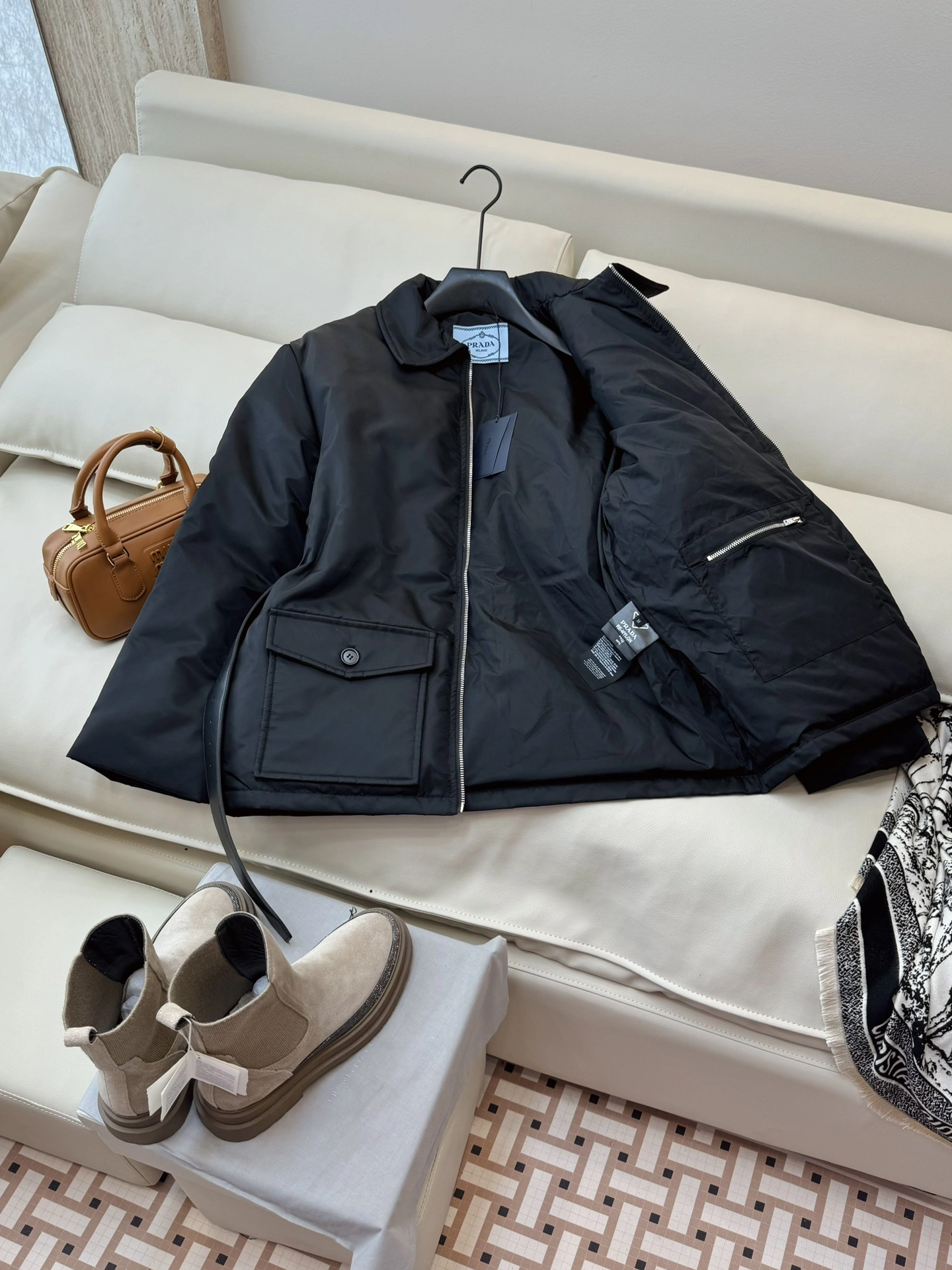 Flexible Prada Down Jackets 172623