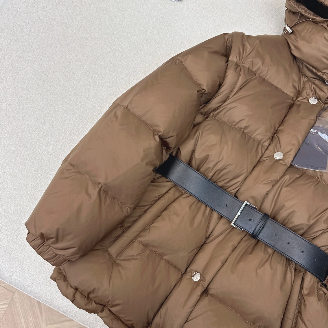 Prada Down Jackets WeatherProof 172641