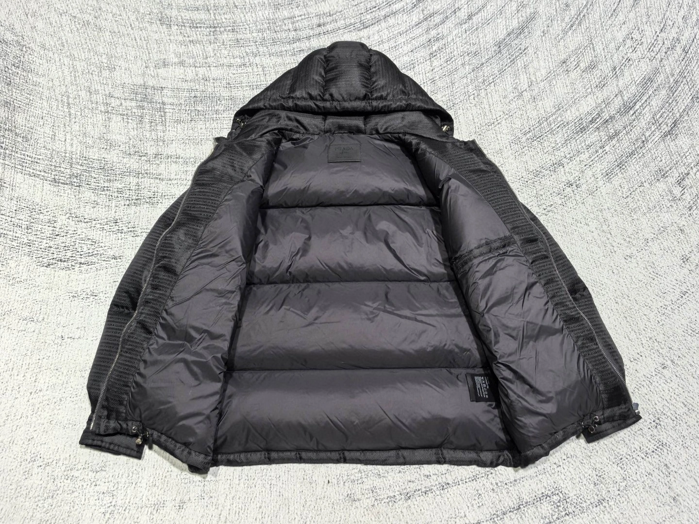 Stretchable Prada Down Jackets 172600