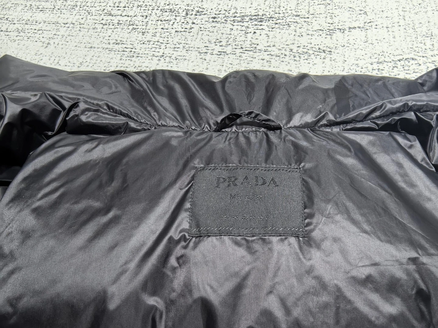 Prada Down Jackets Premium 172636