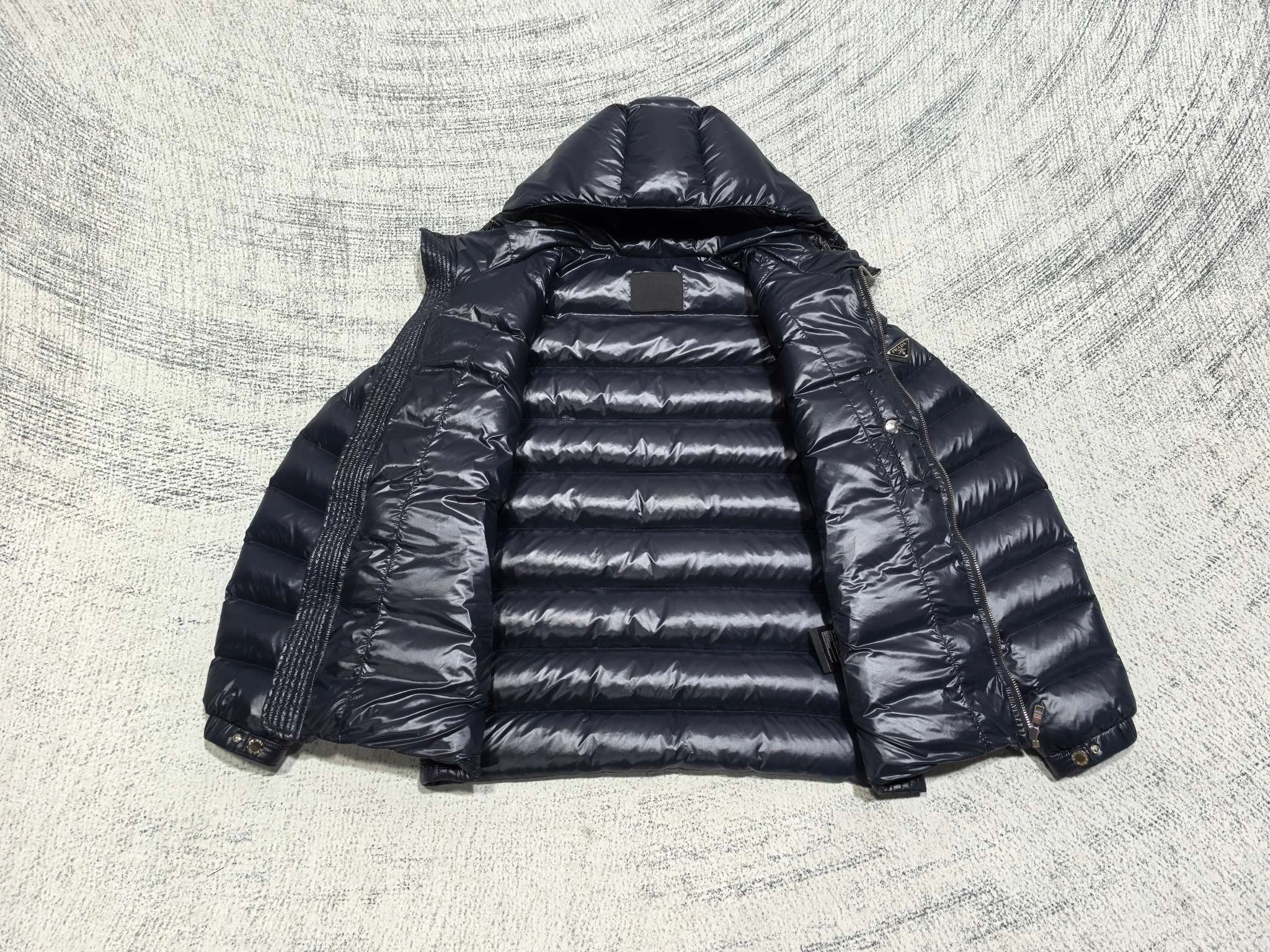 TimelessDesign Prada Down Jackets 172598