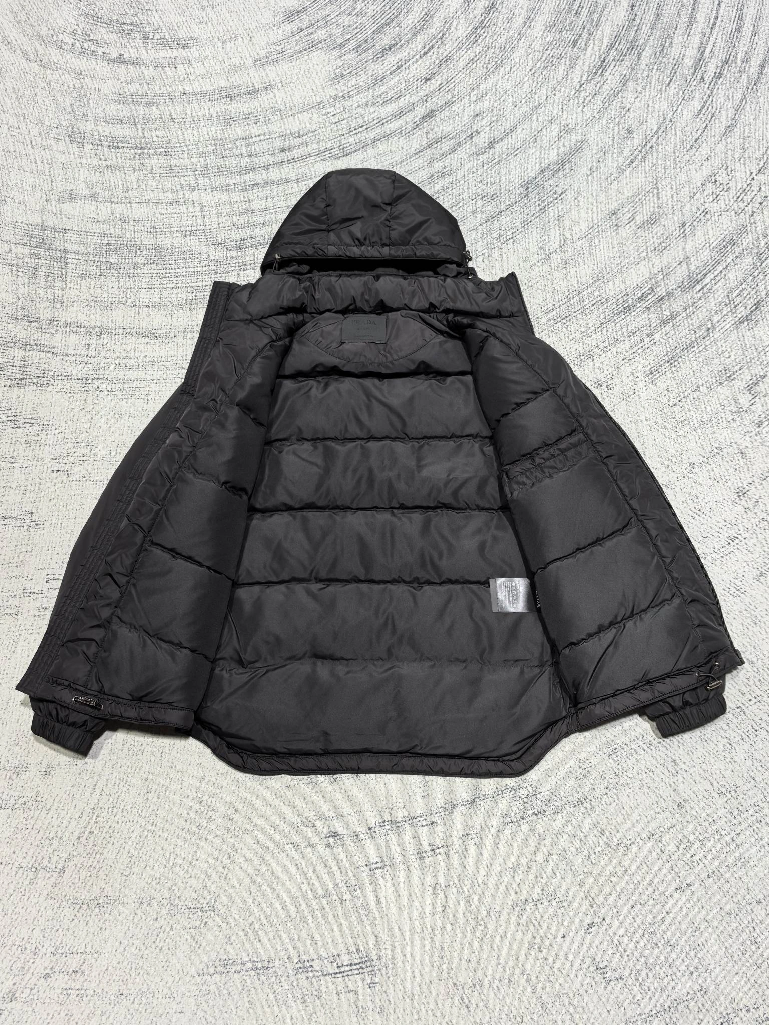 TimelessDesign Prada Down Jackets 172602