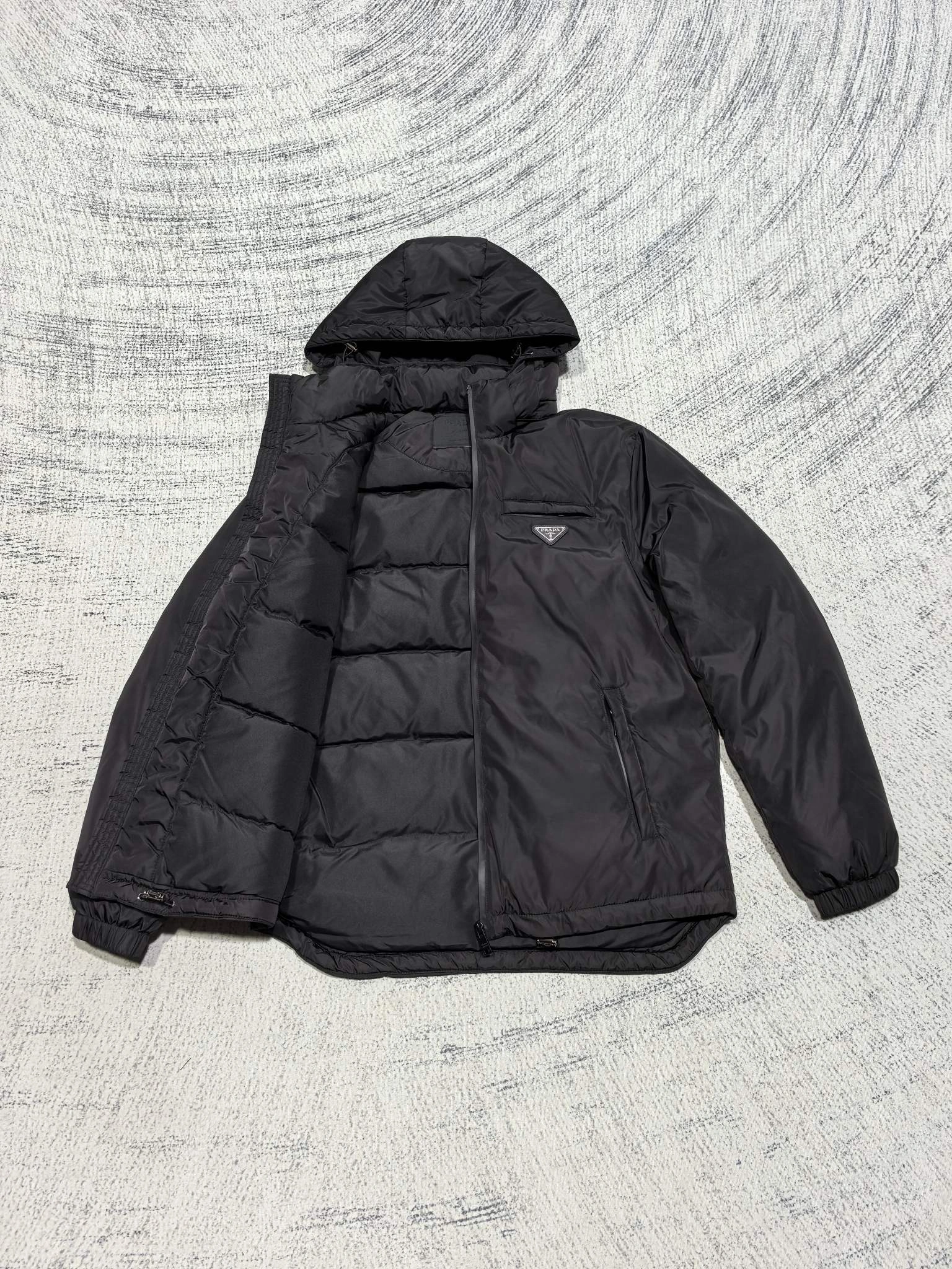 TimelessDesign Prada Down Jackets 172602