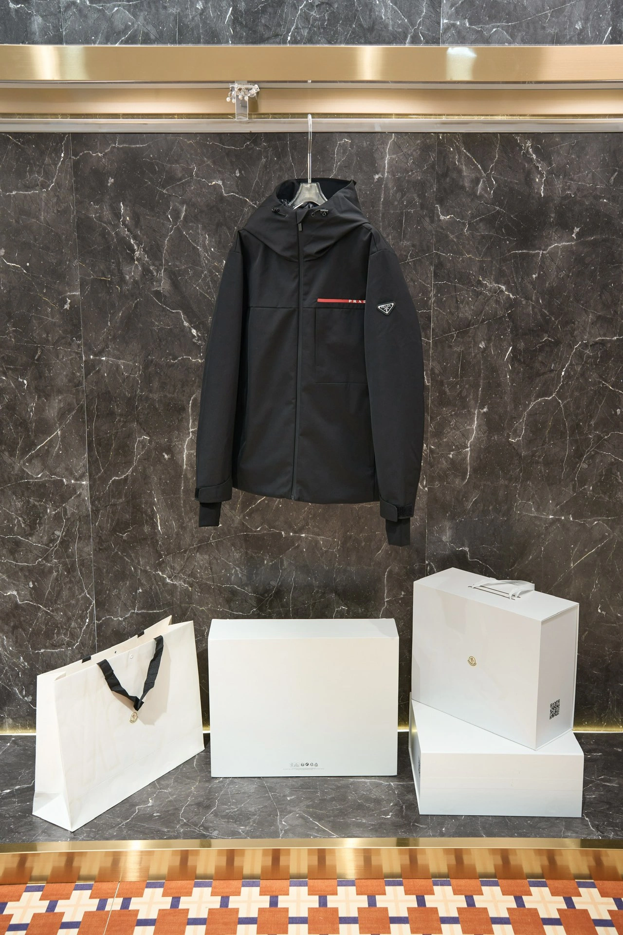 Prada Down Jackets Trendsetting 172583