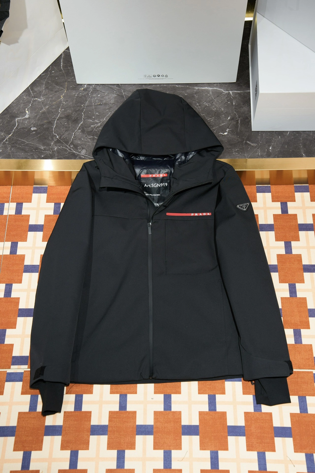 Prada Down Jackets Trendsetting 172583