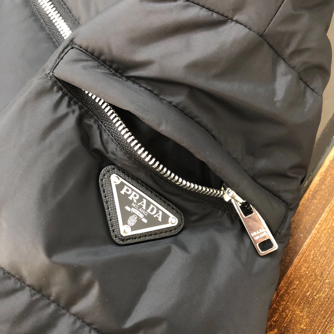 SmartChoice Prada Down Jackets 172584