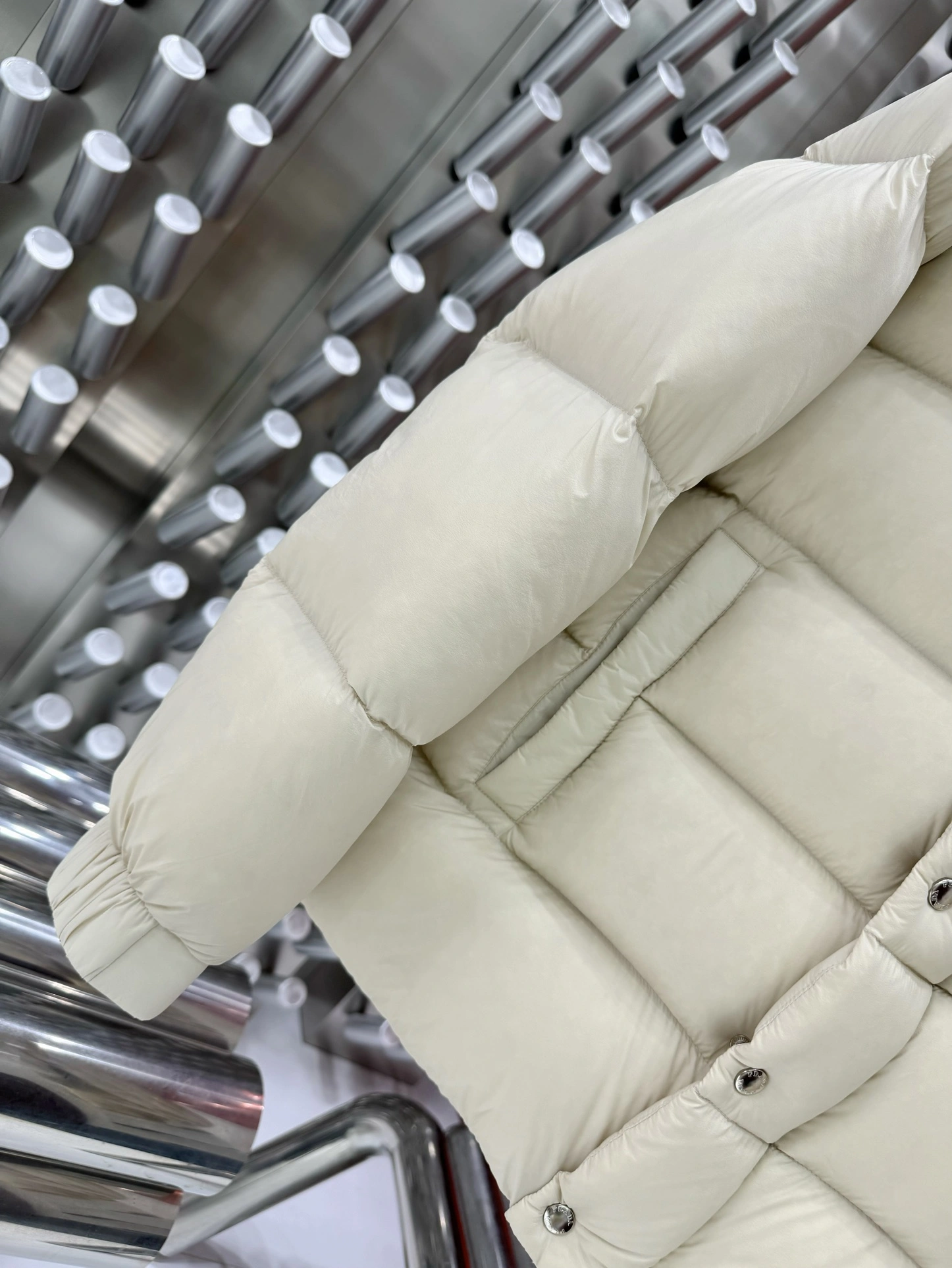 Prada Down Jackets Sleek 172619