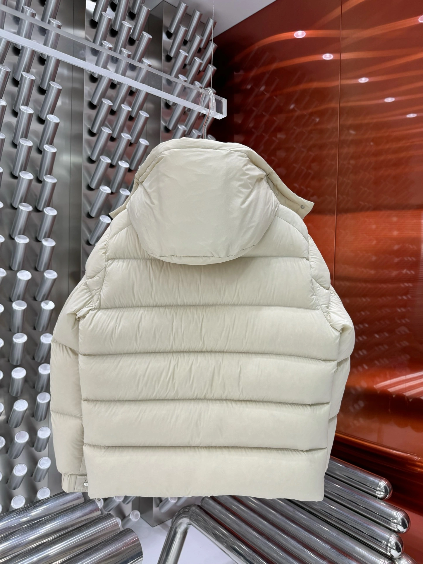 Prada Down Jackets Sleek 172619