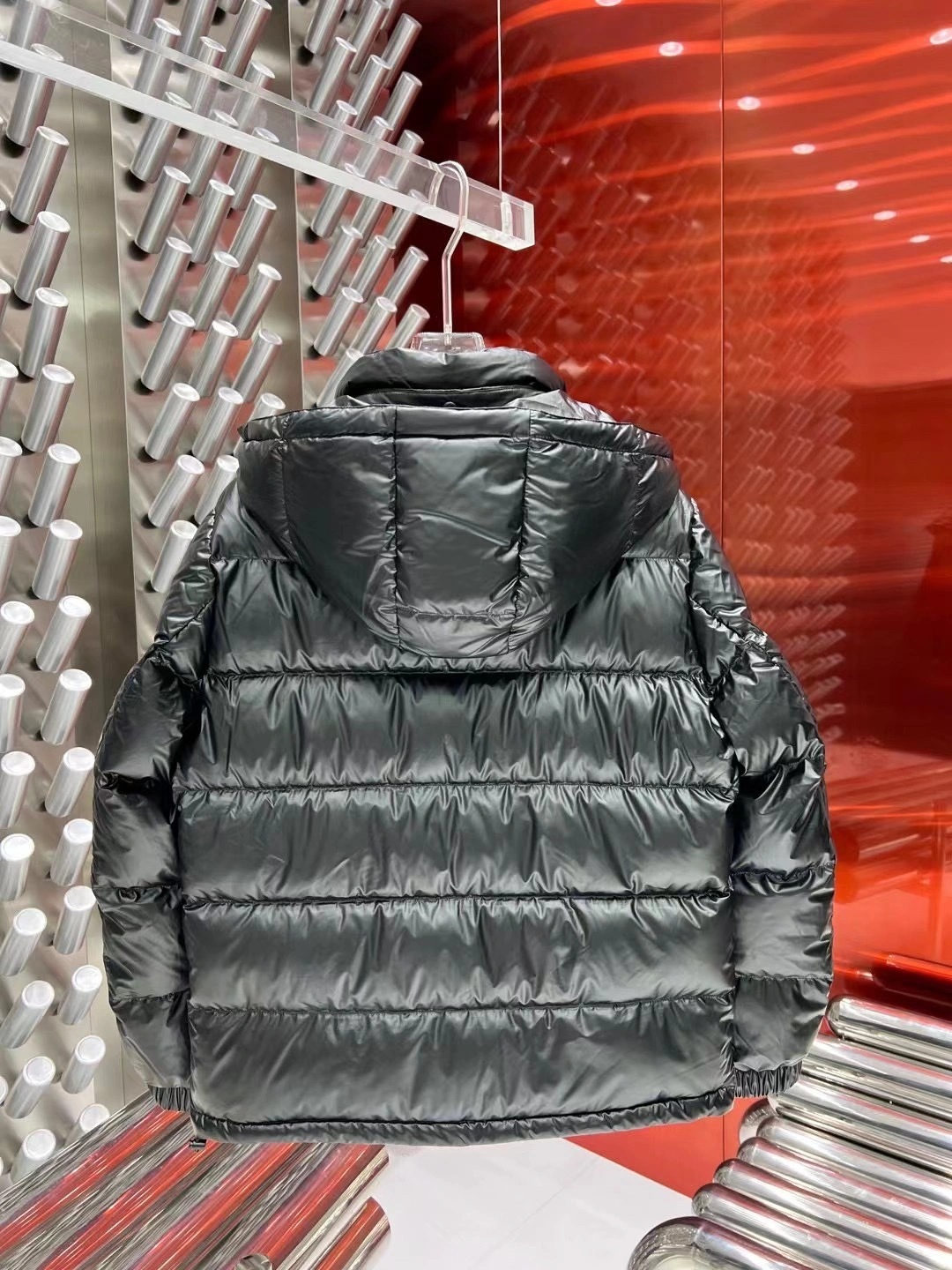 Functional Prada Down Jackets 172571