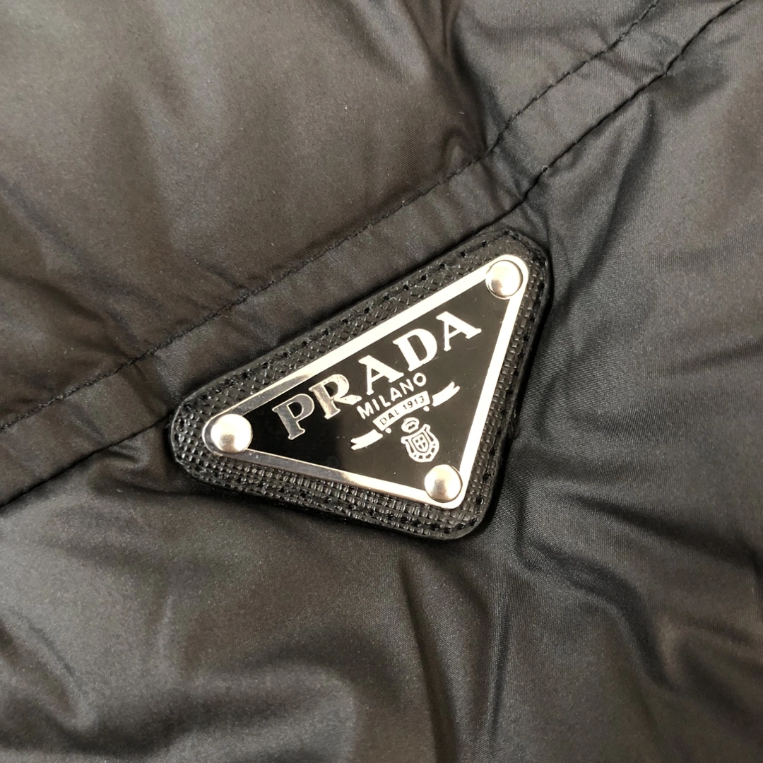 Contemporary Prada Down Jackets 172560