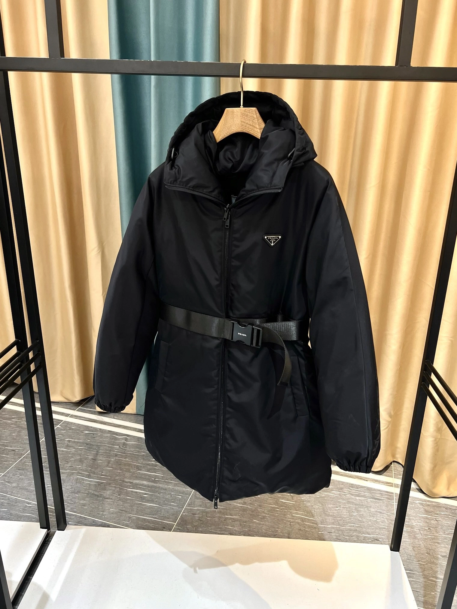 Prada Down Jackets Efficient 172606