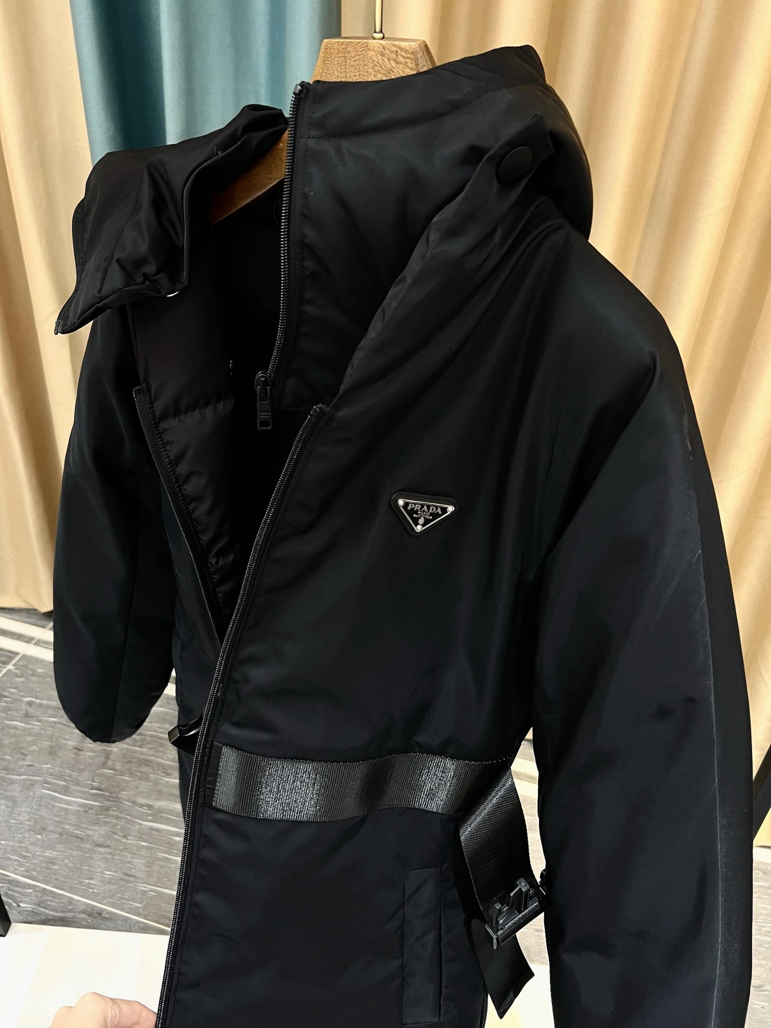 Prada Down Jackets Efficient 172606