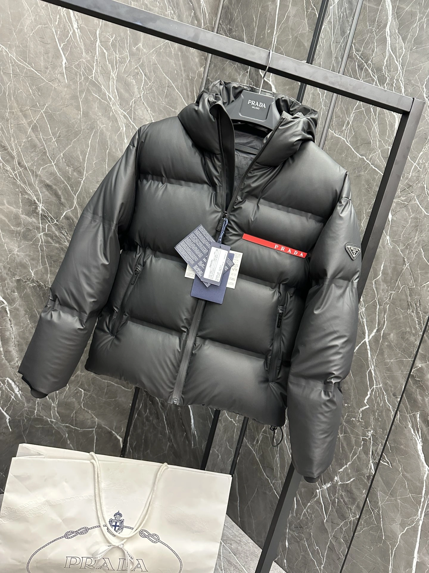 Effortless Prada Down Jackets 172569