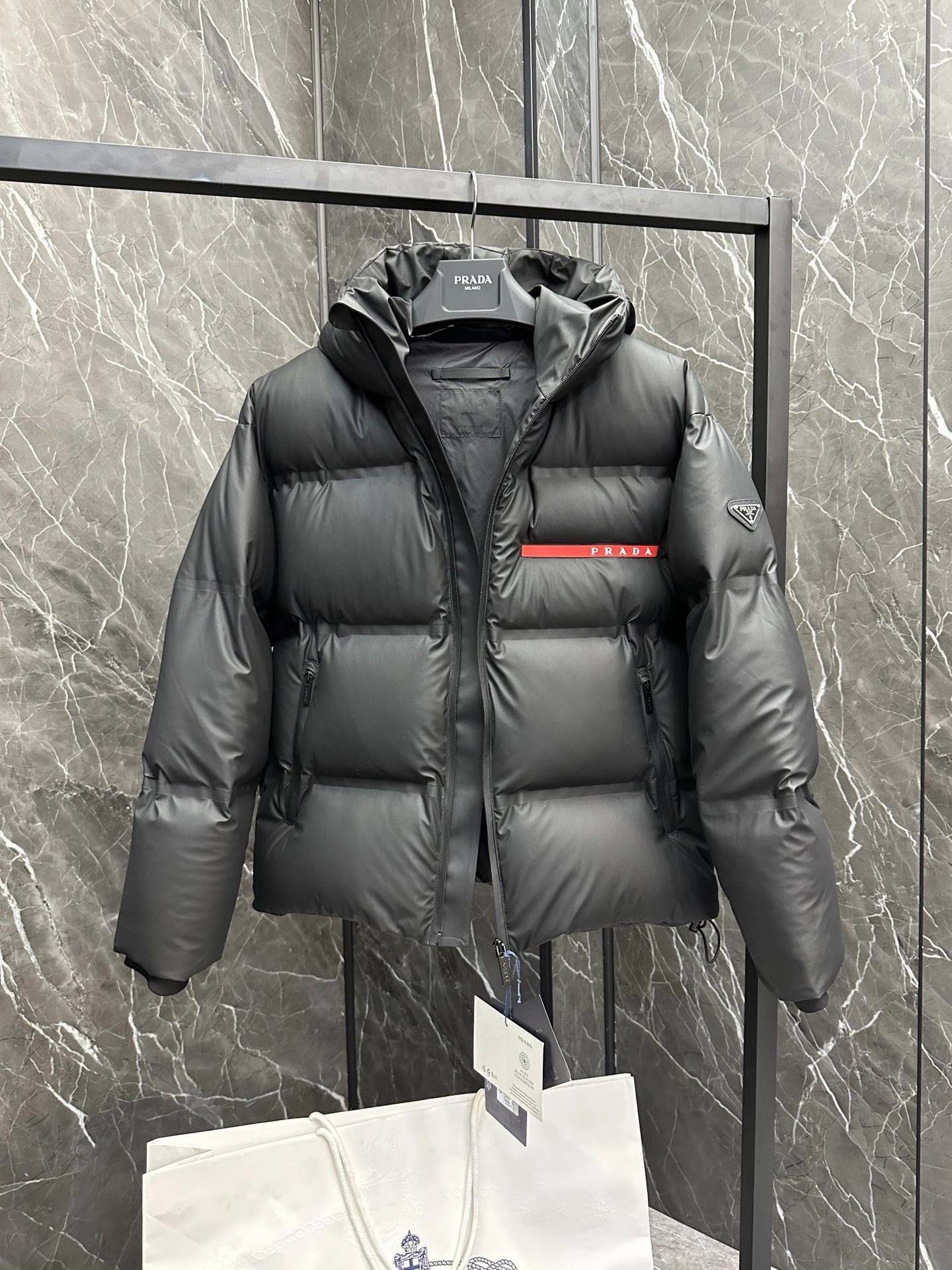 Effortless Prada Down Jackets 172569