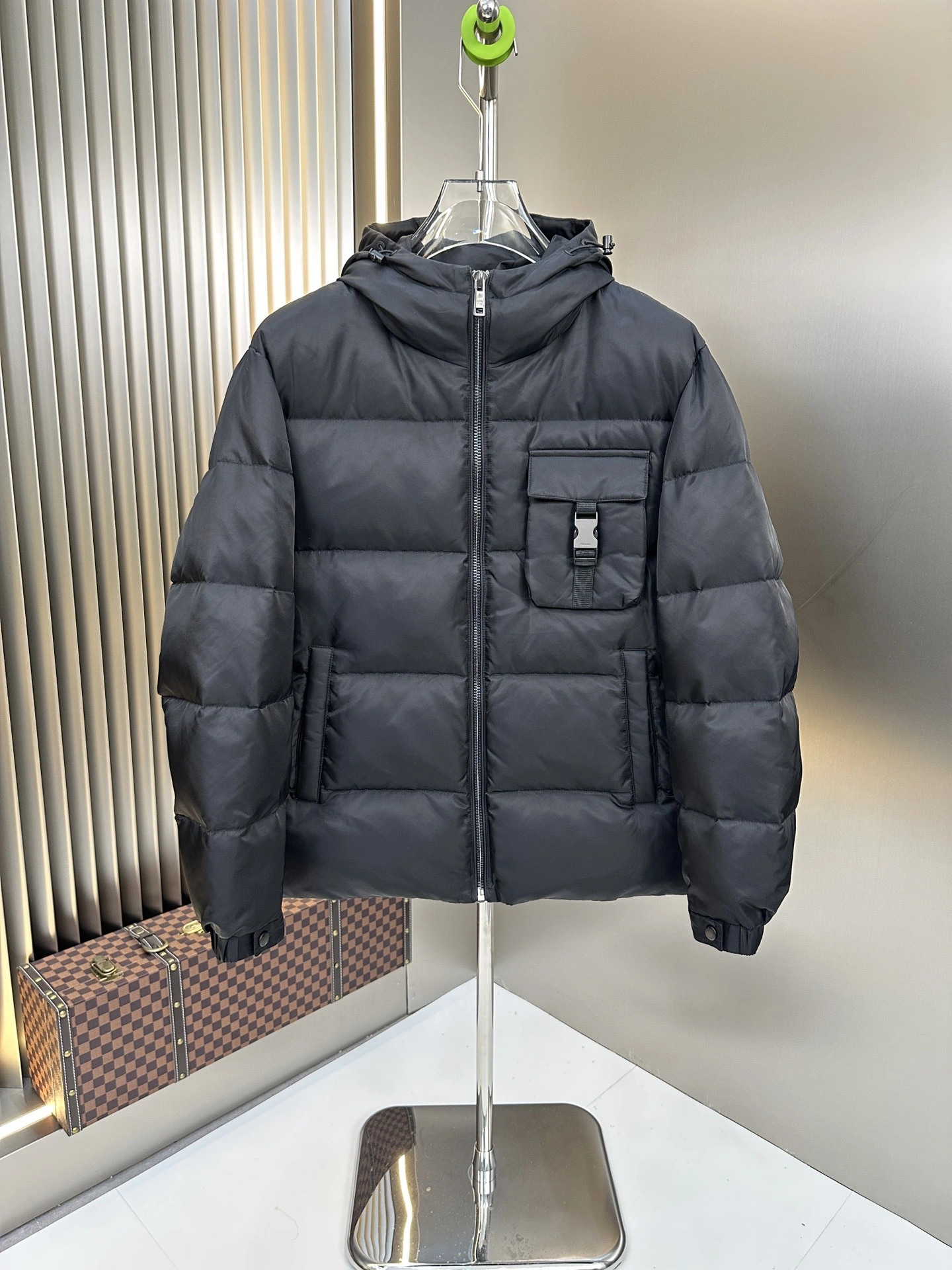 EyeCatching Prada Down Jackets 172561