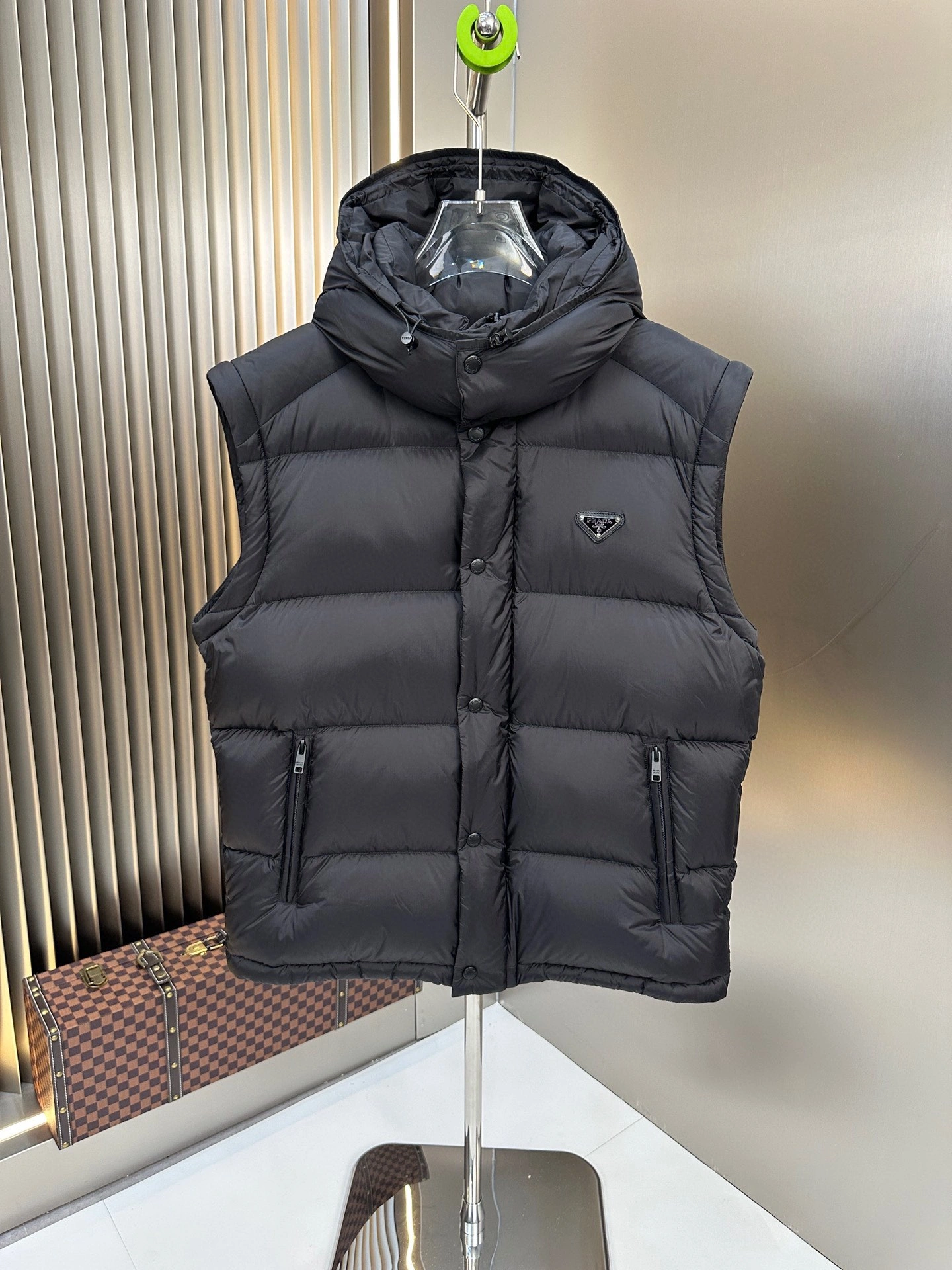 Effortless Prada Down Jackets 172604