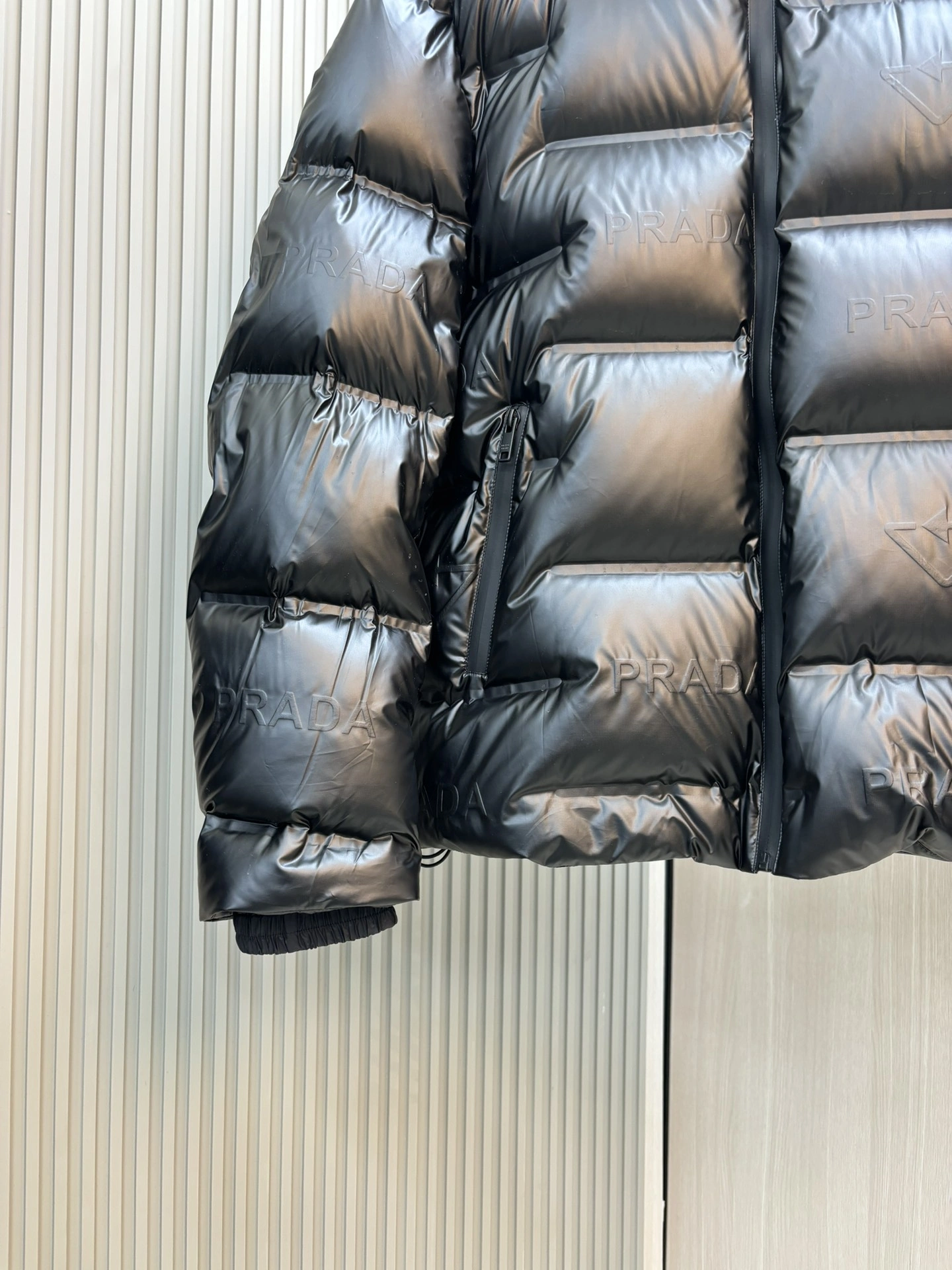 Seasonal Prada Down Jackets 172595