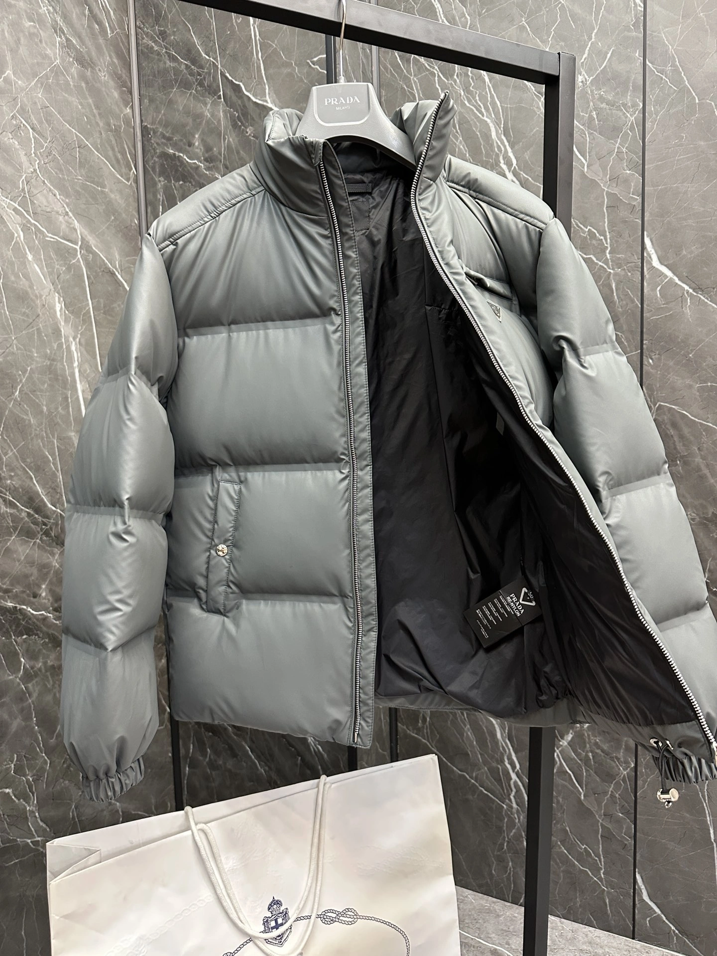 SmartChoice Prada Down Jackets 172581