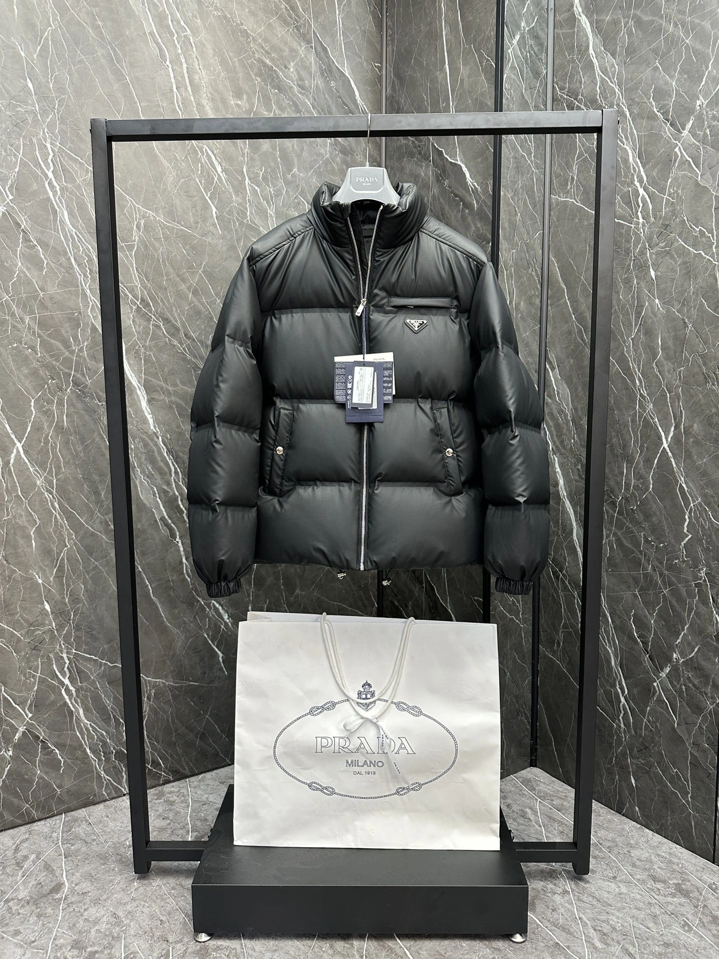 Comfortable Prada Down Jackets 172549