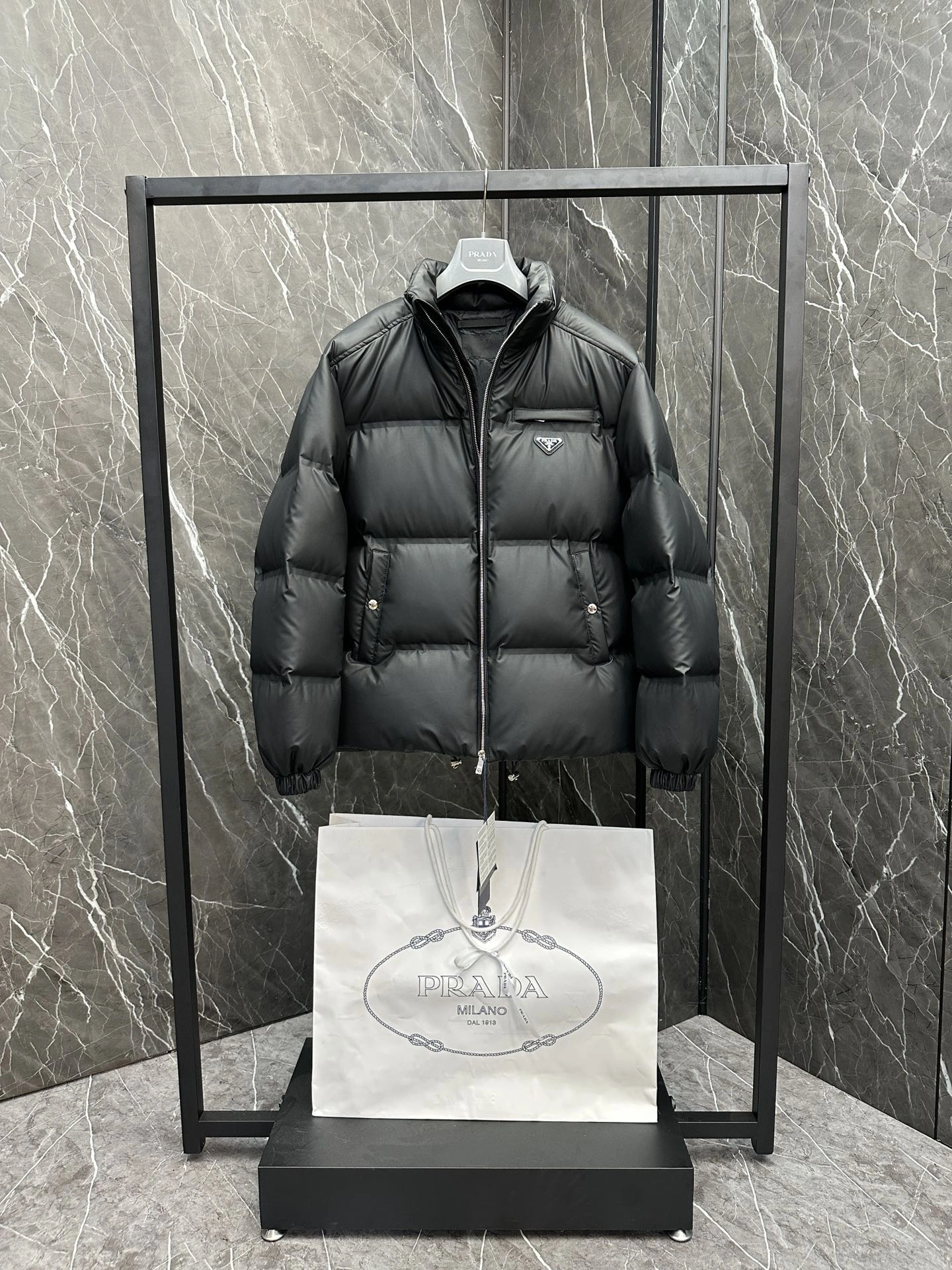 Comfortable Prada Down Jackets 172549