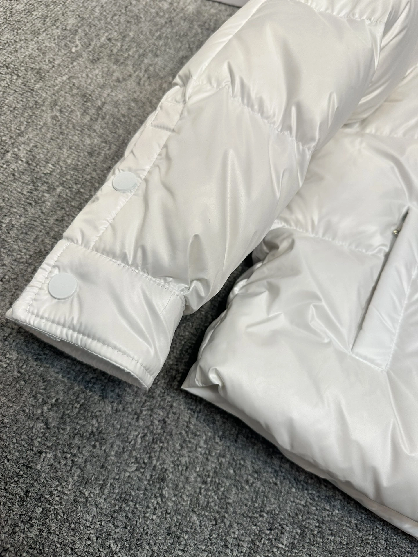 Prada Down Jackets QuickDry 172545