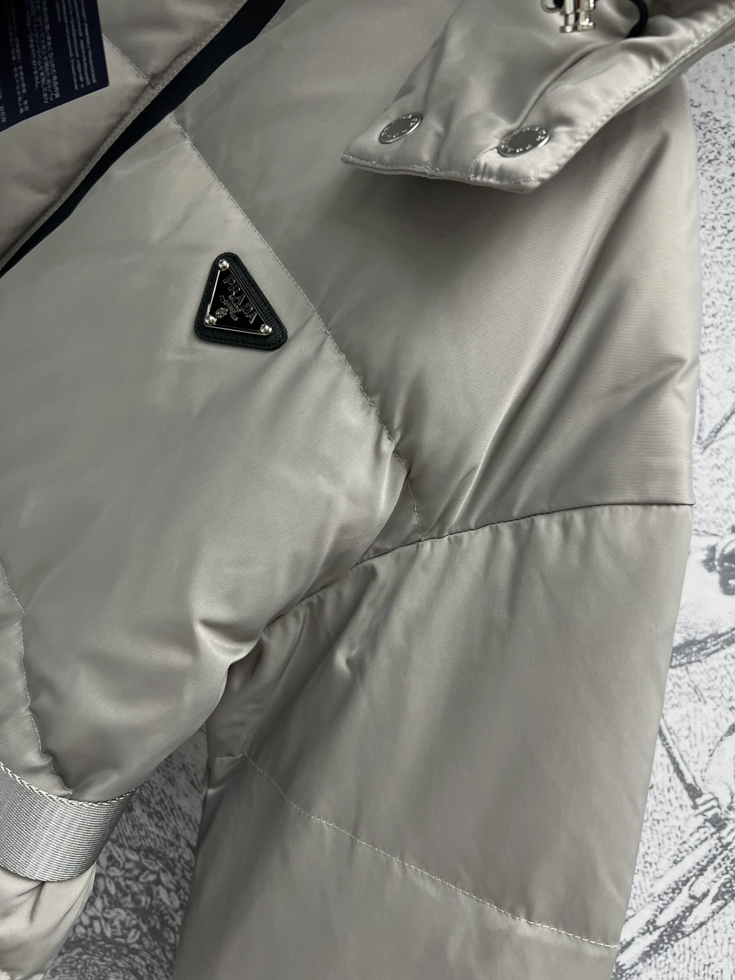 Bright Prada Down Jackets 172543