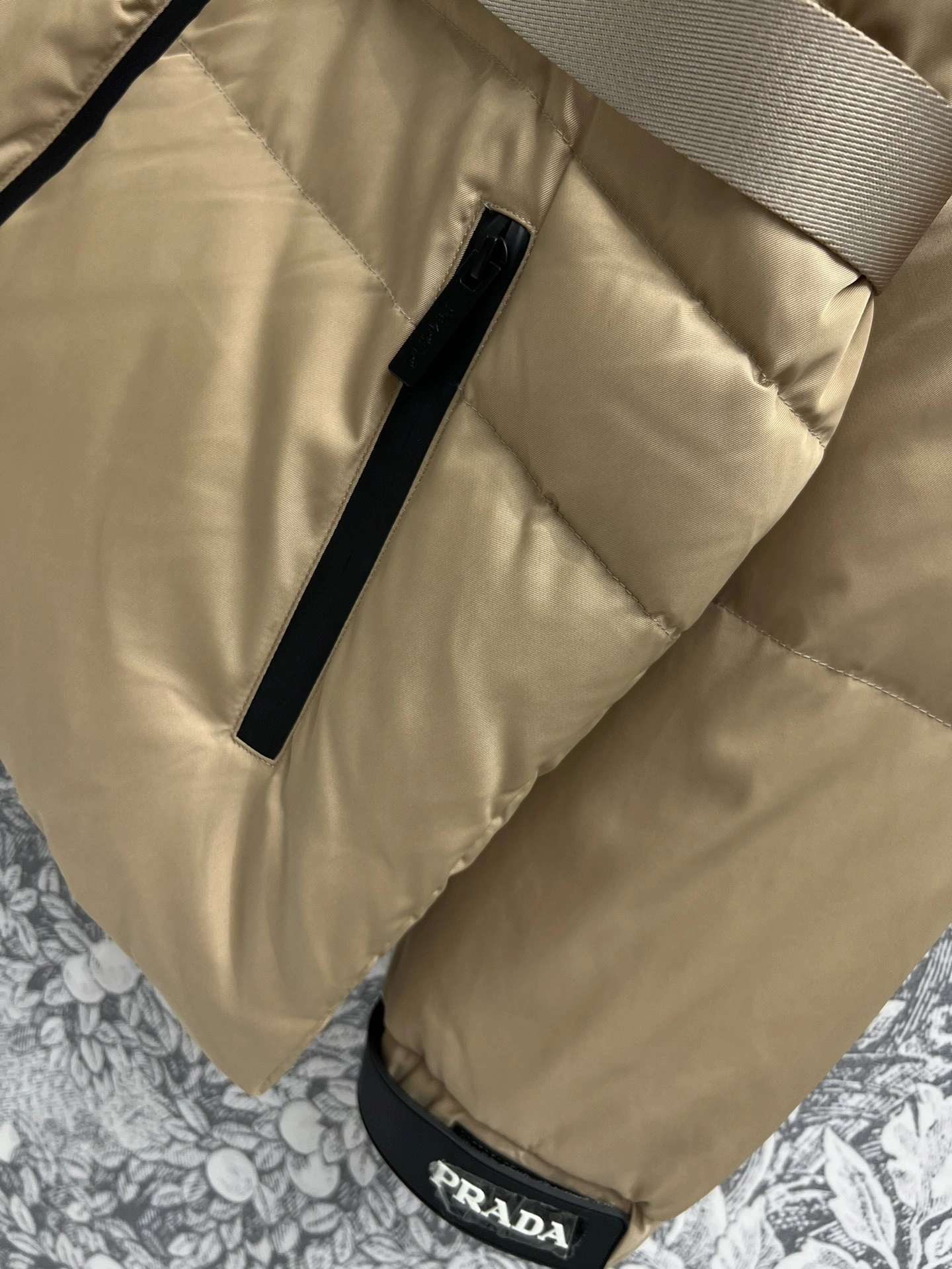 Sophisticated Prada Down Jackets 172542