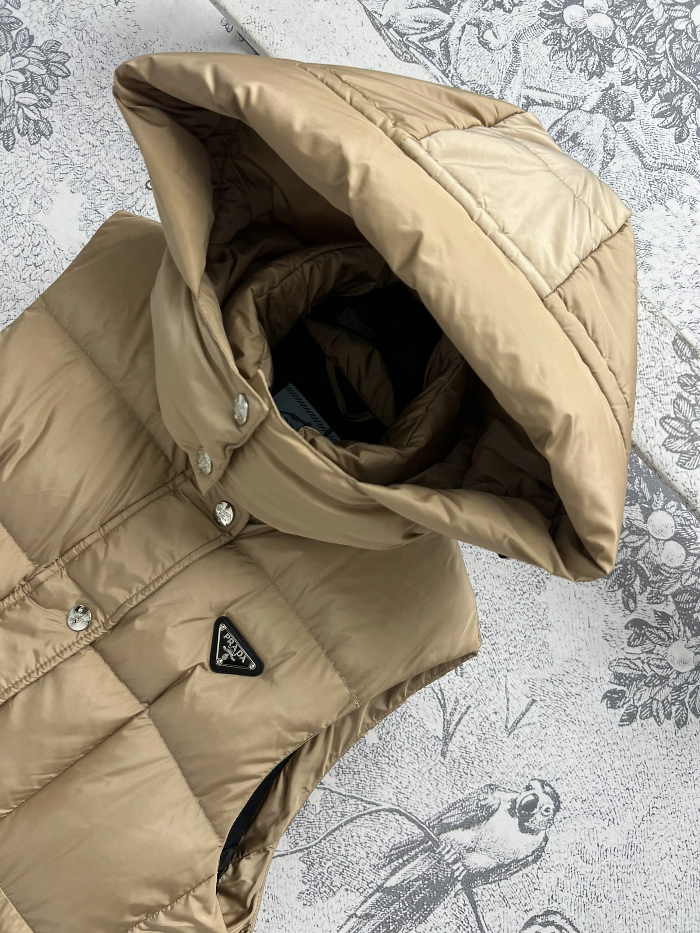 Prada Down Jackets Refined 172573