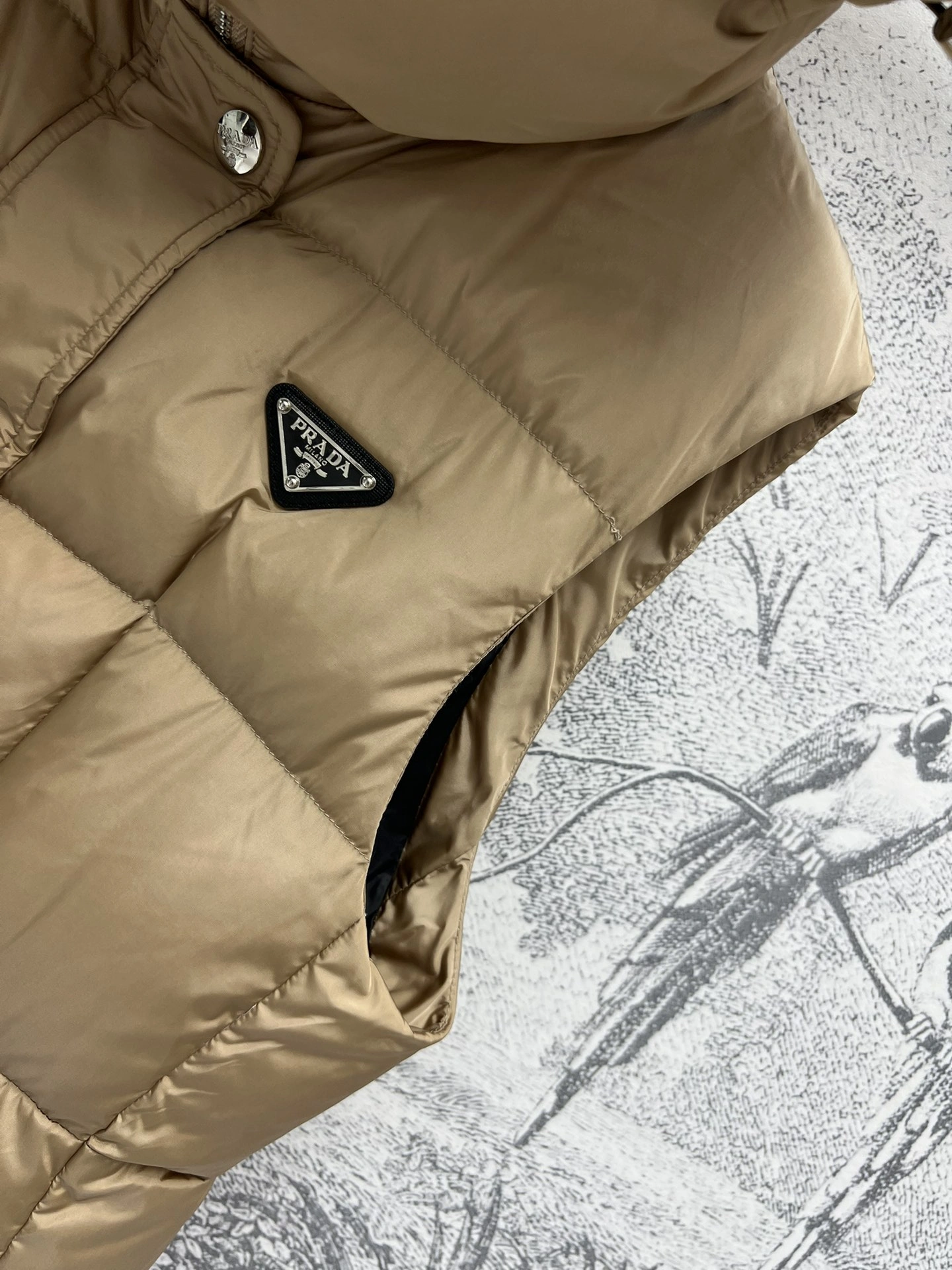 Prada Down Jackets Refined 172573