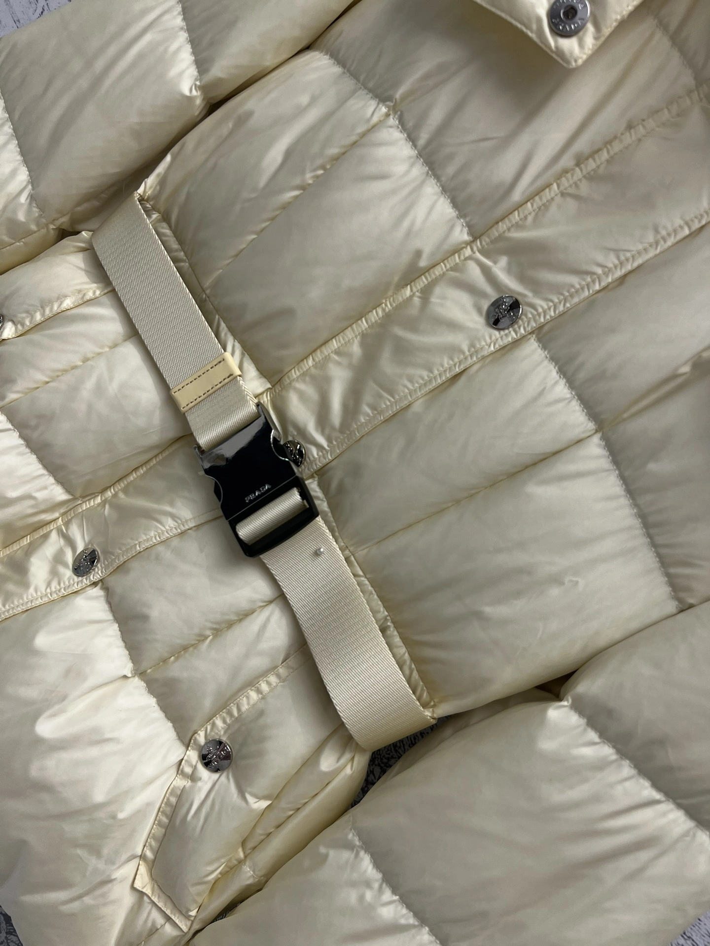 HighQuality Prada Down Jackets 172529
