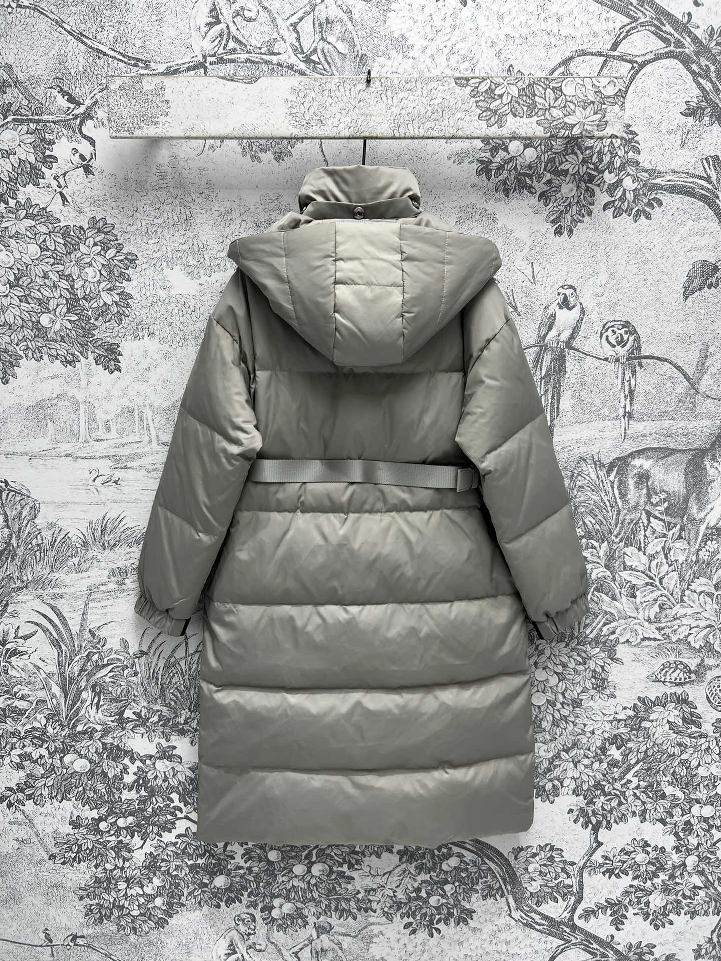 EyeCatching Prada Down Jackets 172527