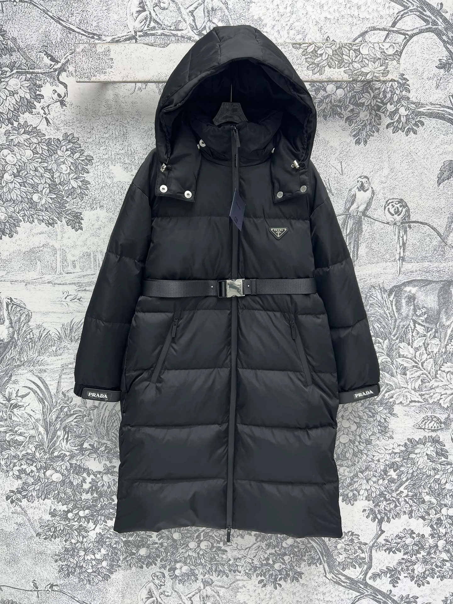 Prada Down Jackets Trendsetting 172528