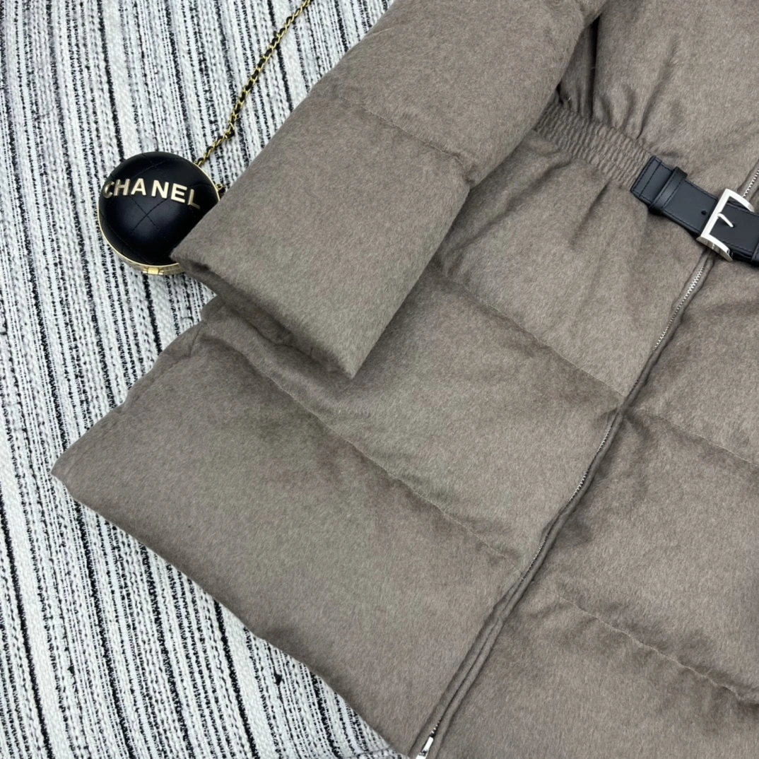 FashionForward Prada Down Jackets 172523