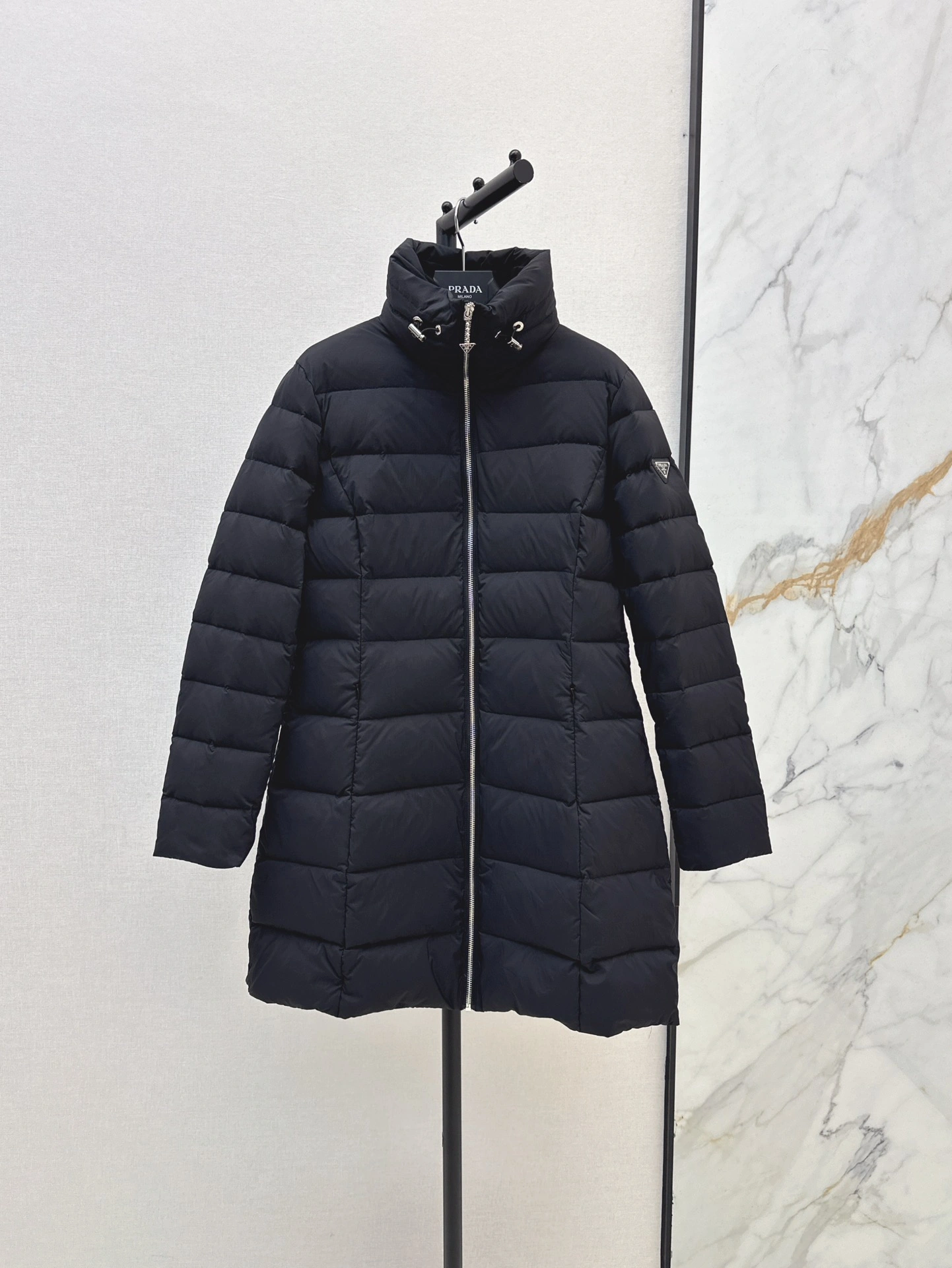 Prada Down Jackets Elegant 172536